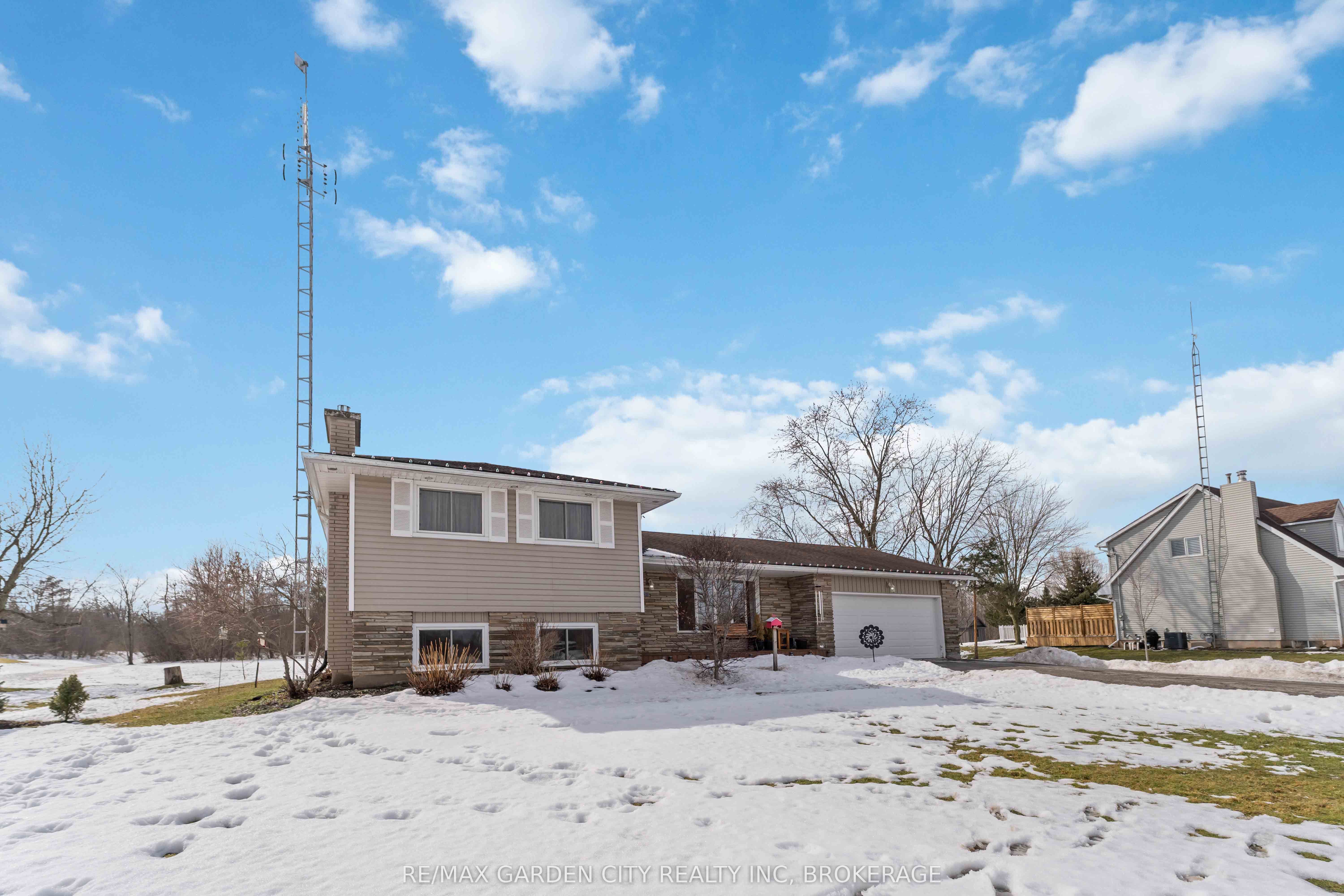 147 CAIRNS Crescent, Fort Erie, ON L2A 5M4 photo 4