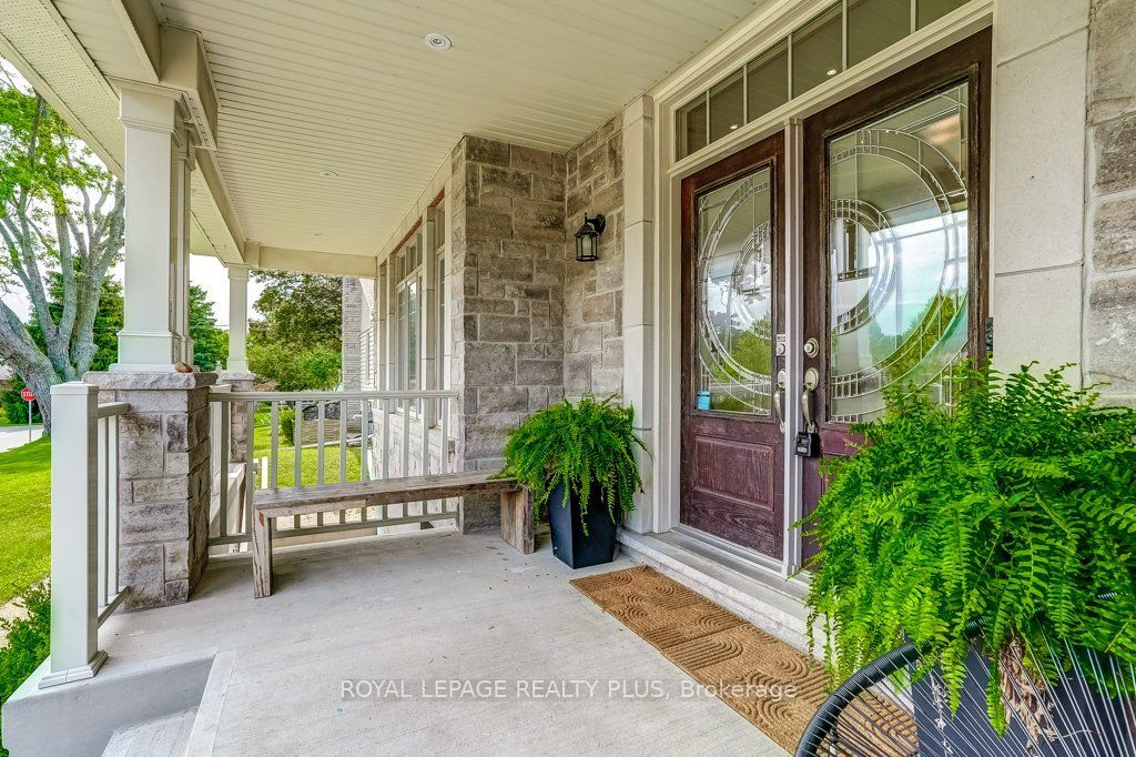 3 Niska Drive, Hamilton, ON L0R 2H3 photo 2