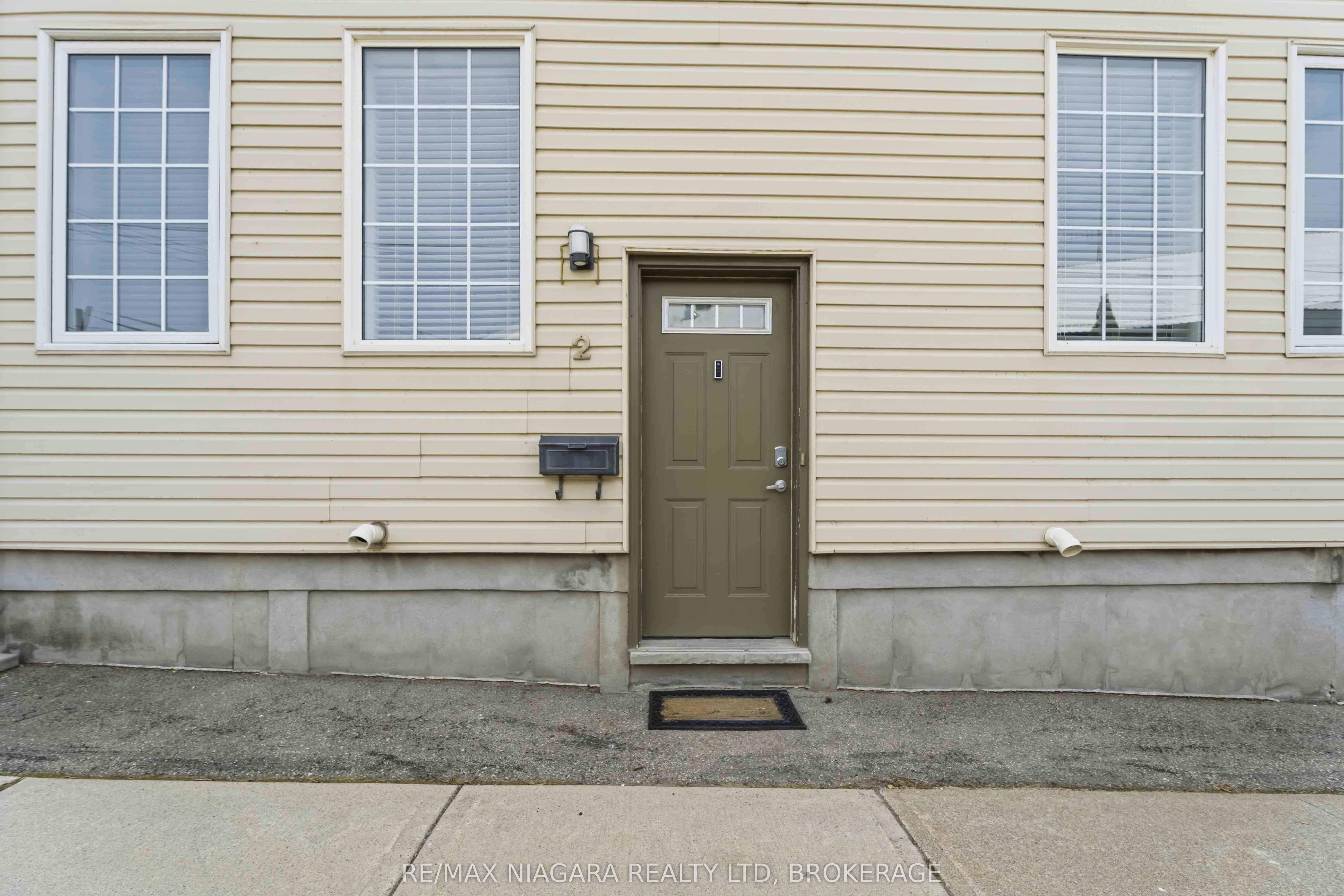 49 Ontario Street 2, Grimsby, ON L3M 3H2 photo 4