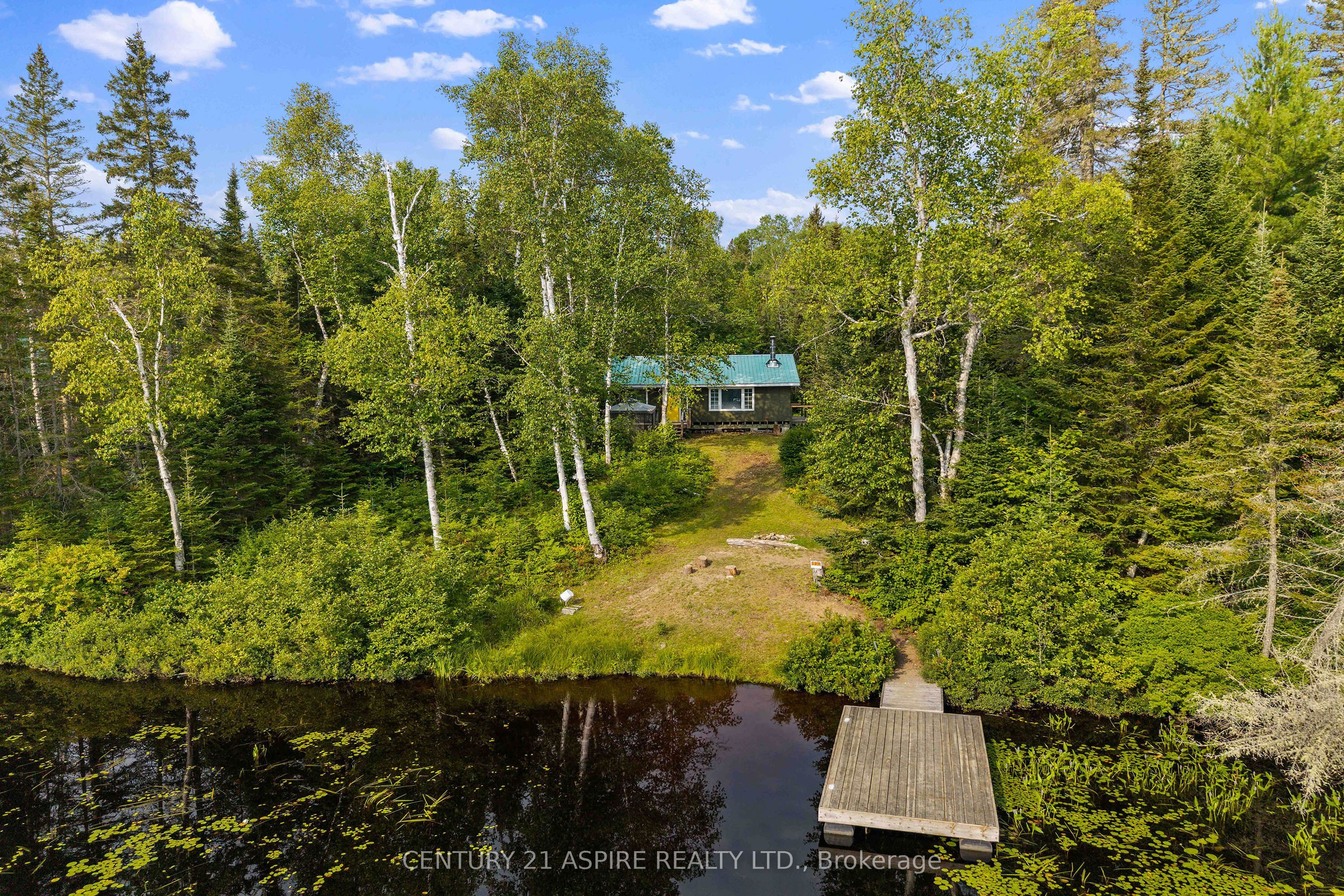 1953 Little Papineau Lake Road, Hastings Highlands, ON K0L 2R0 photo 2