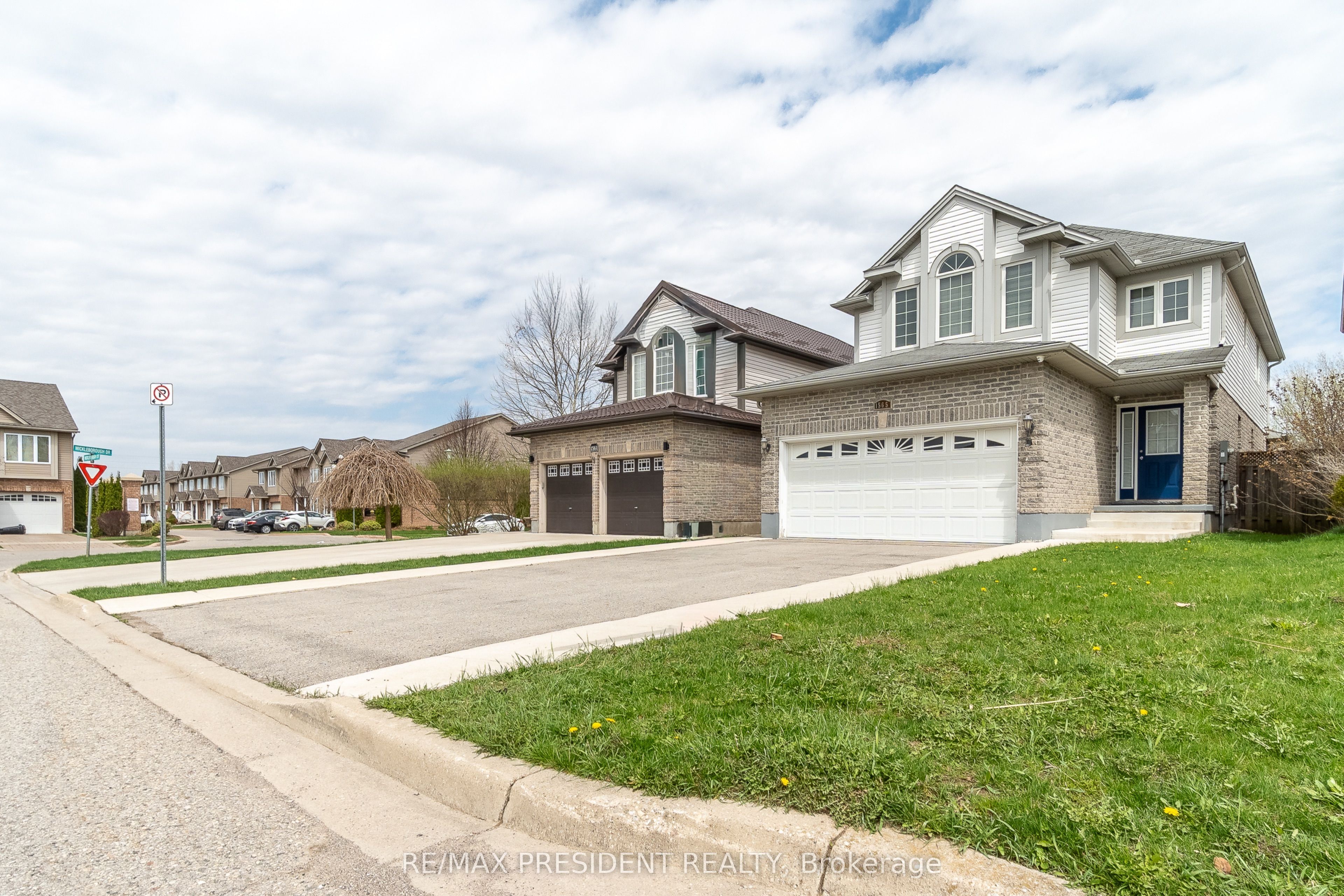 1565 Mickleborough Court, London North, ON N6G 5R6 photo 2