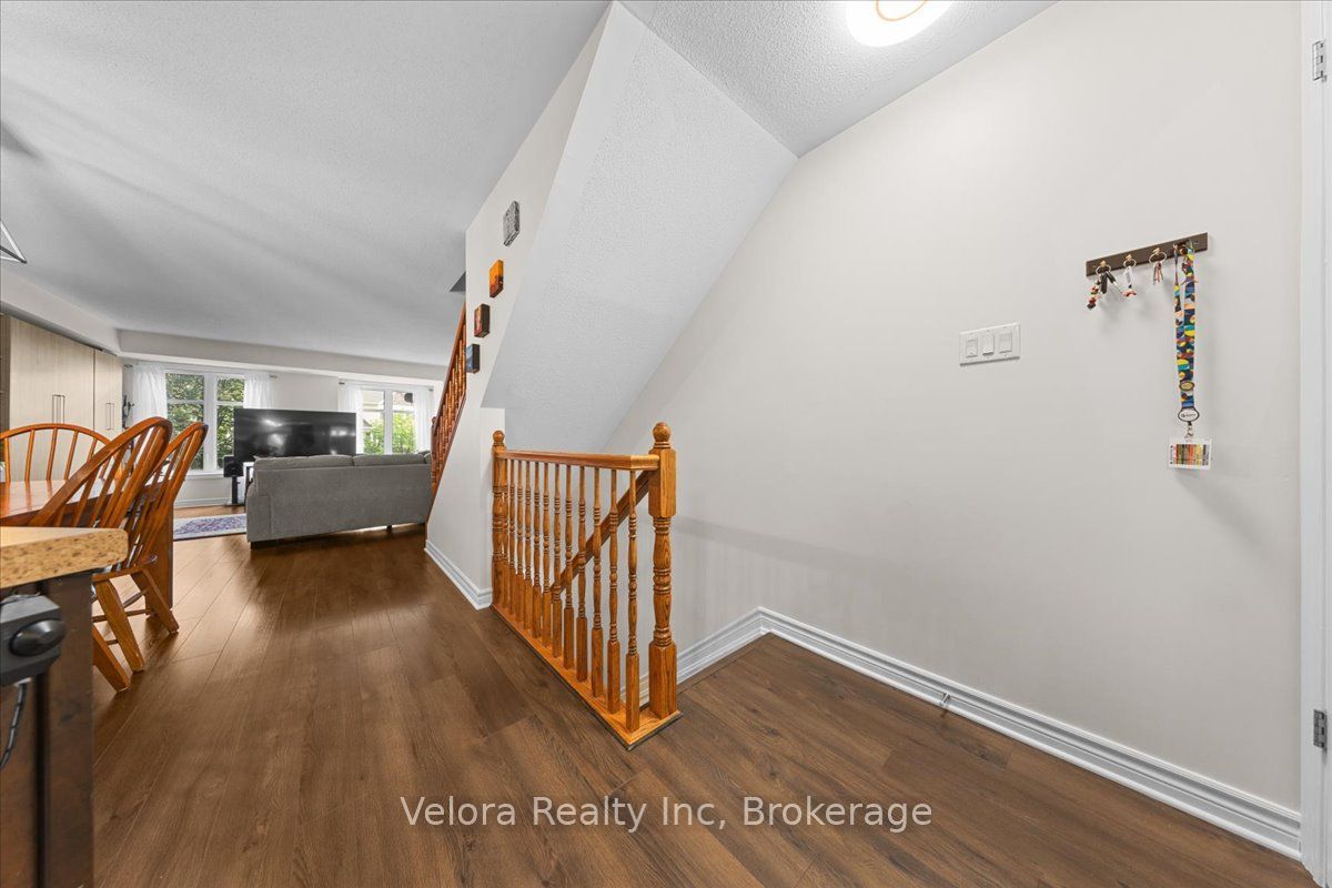 583B Chapman Mills Drive, Barrhaven, ON K2J 5T1 photo 2