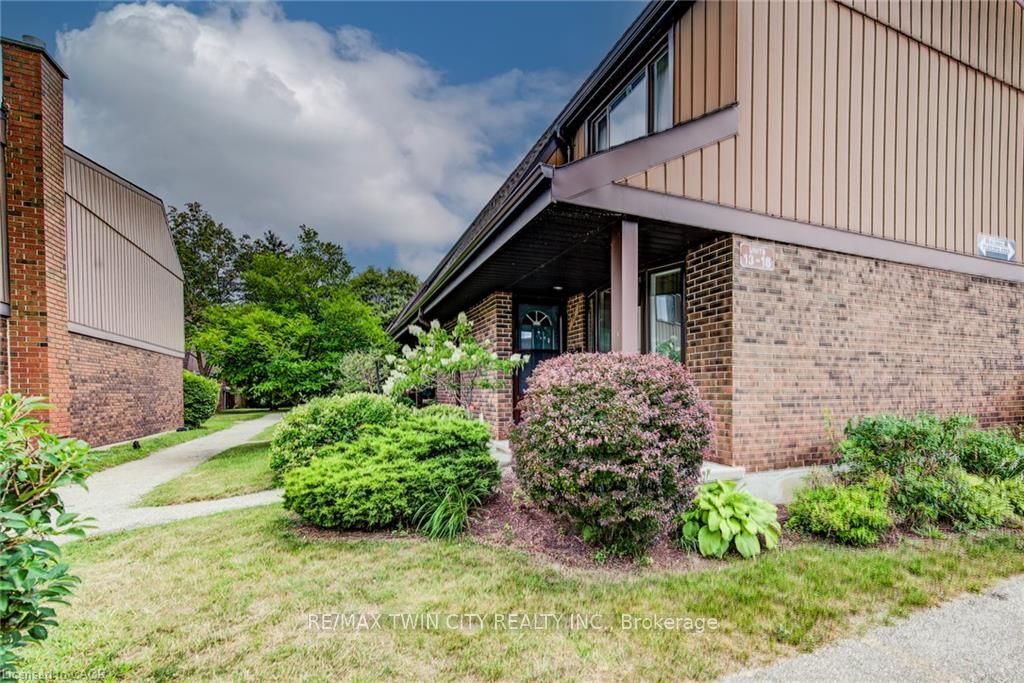 285 SANDOWNE Drive 15, Waterloo, ON N2K 2C1 photo 2