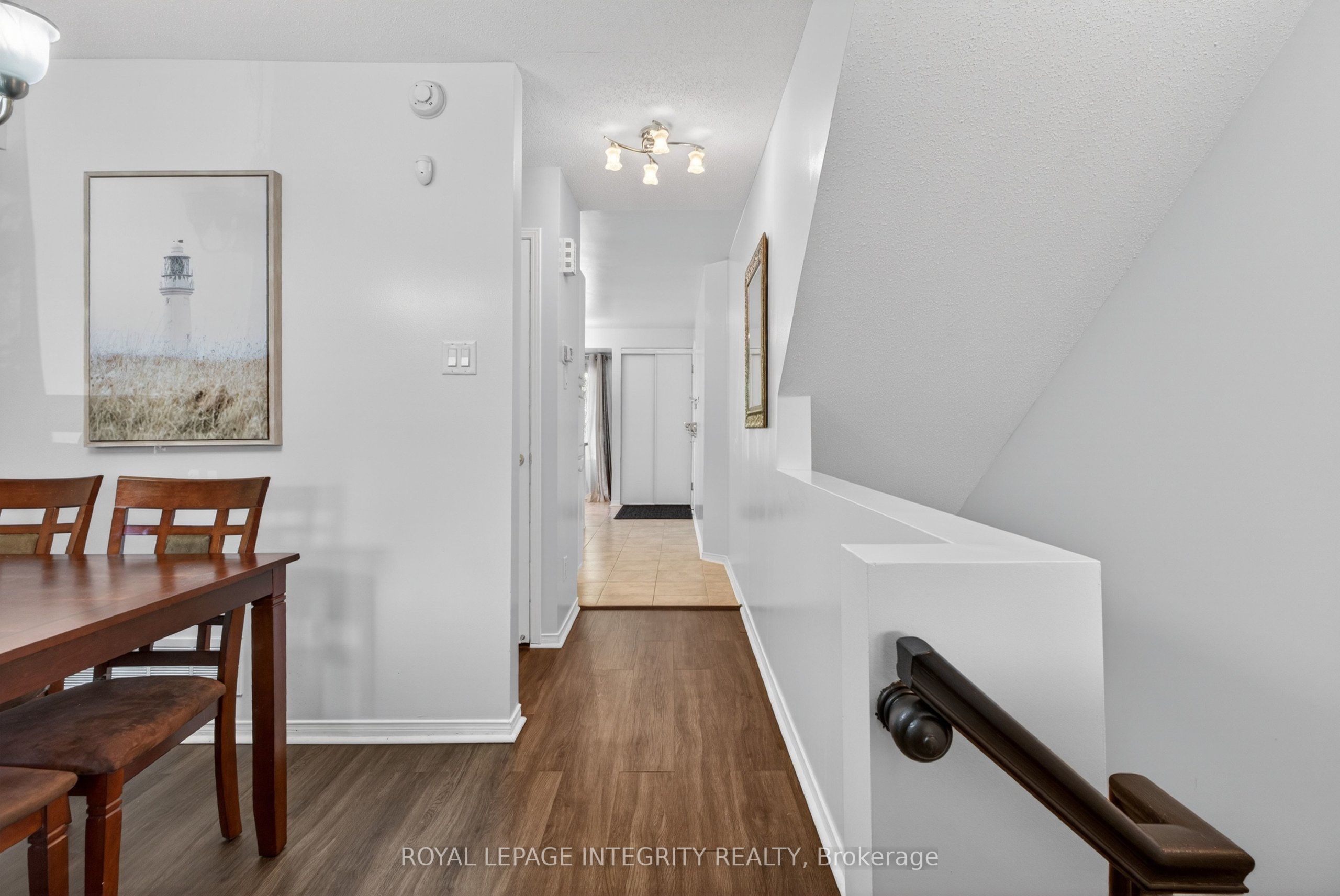 256 Cresthaven Drive, Barrhaven, ON K2G 6W4 photo 4