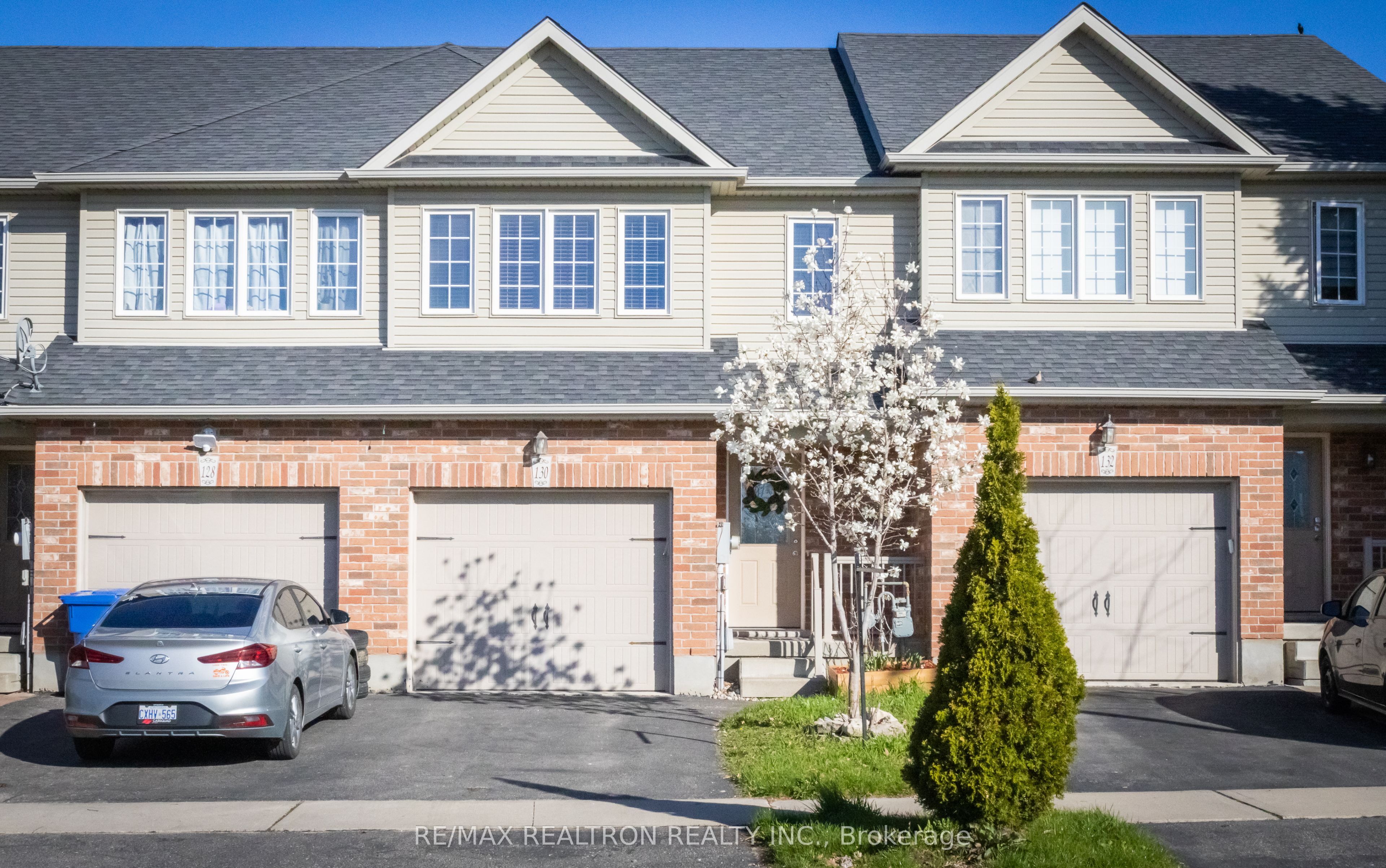 130 Simmonds Drive, Guelph, ON L7A 0P3