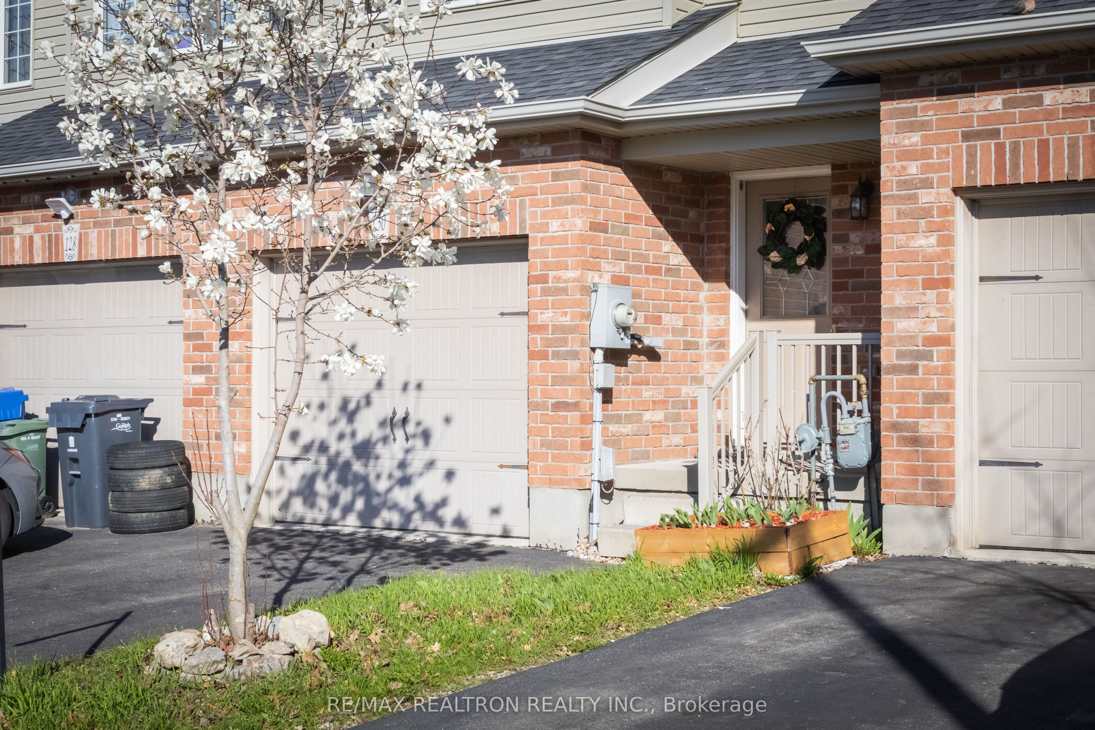 130 Simmonds Drive, Guelph, ON L7A 0P3 photo 3