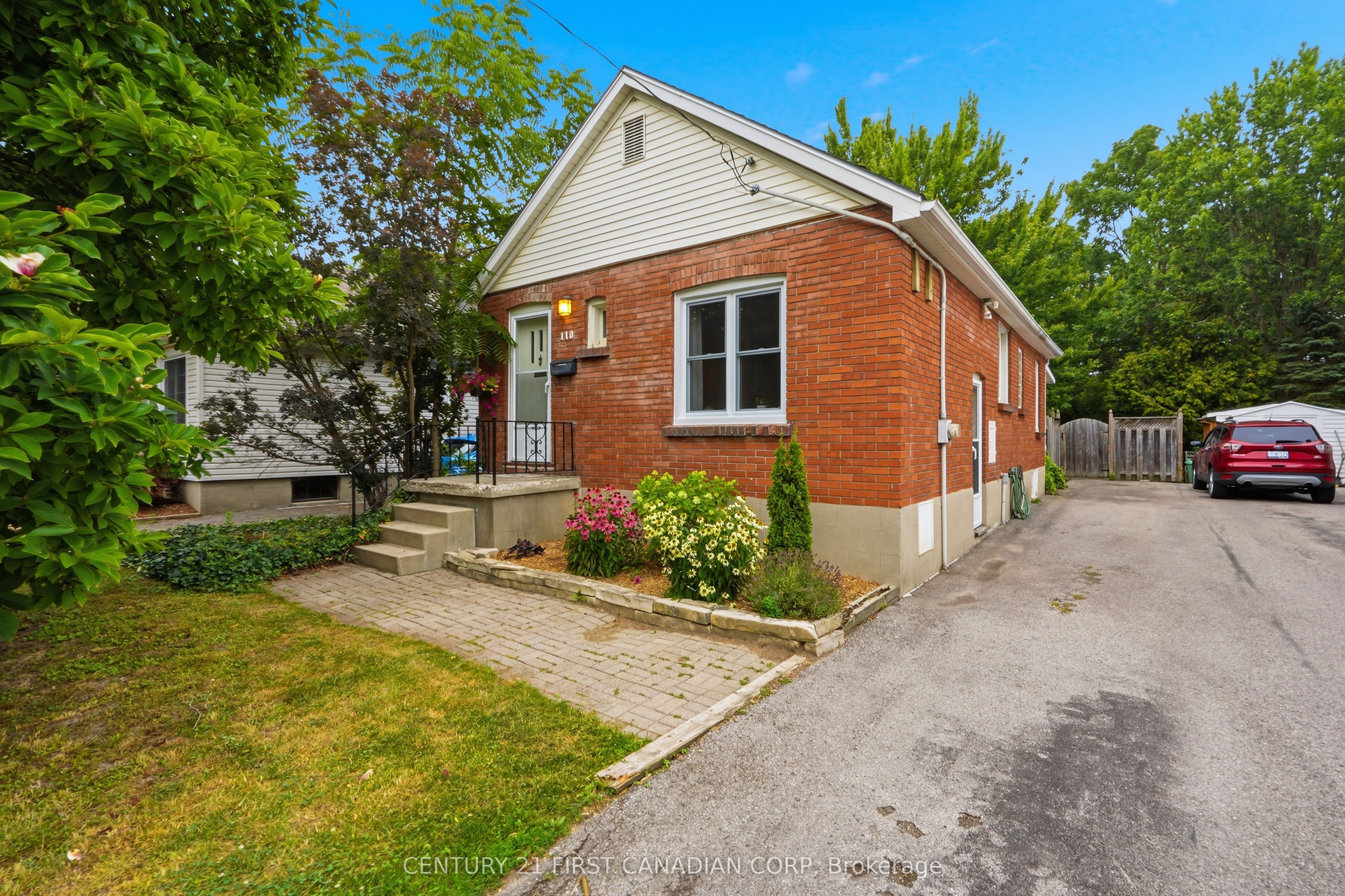 110 Emery Street E 110, London South, ON N6C 2E1 photo 2