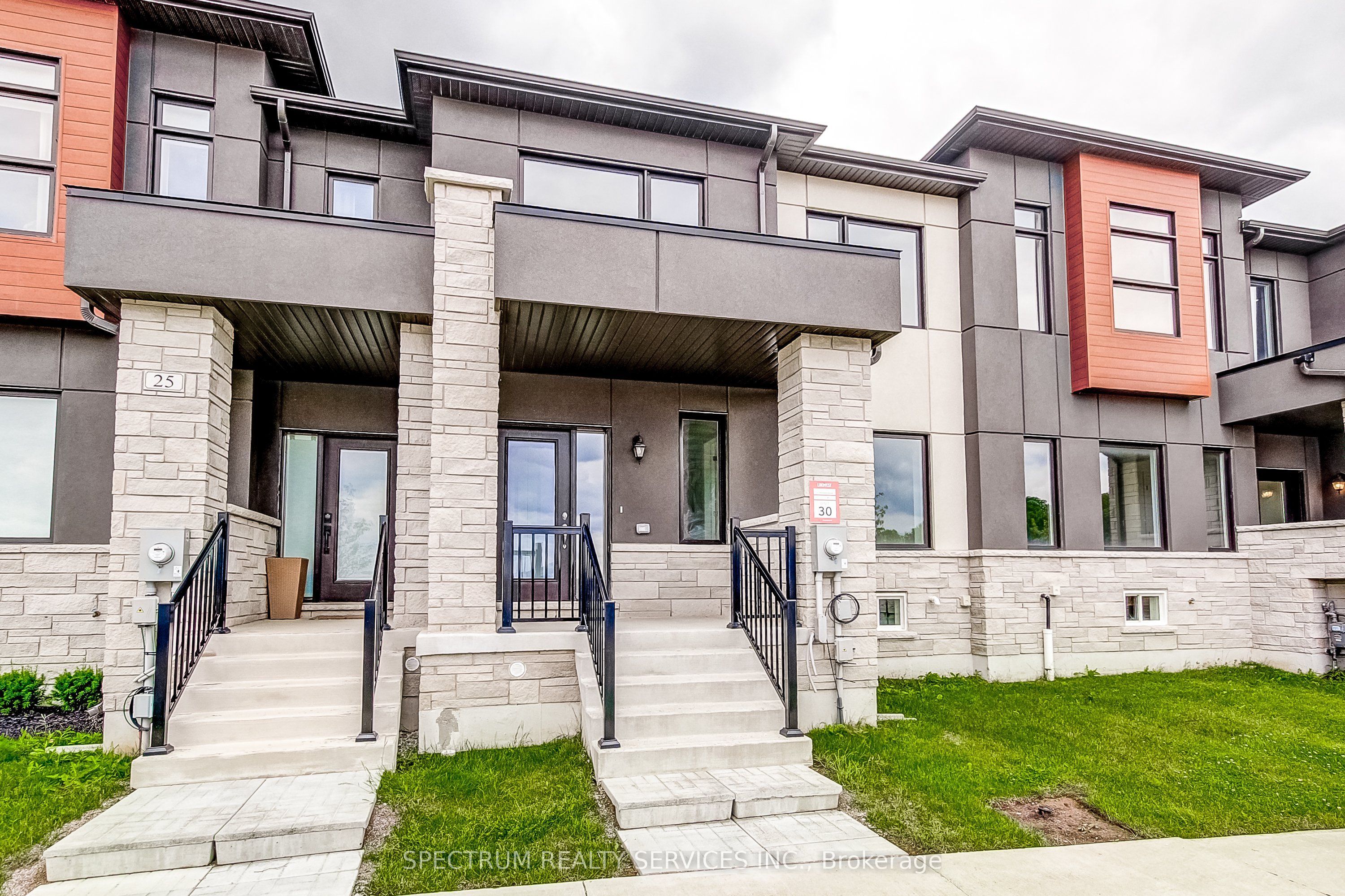 27 Strickland Avenue, Brant, ON N3T 0X7 photo 3