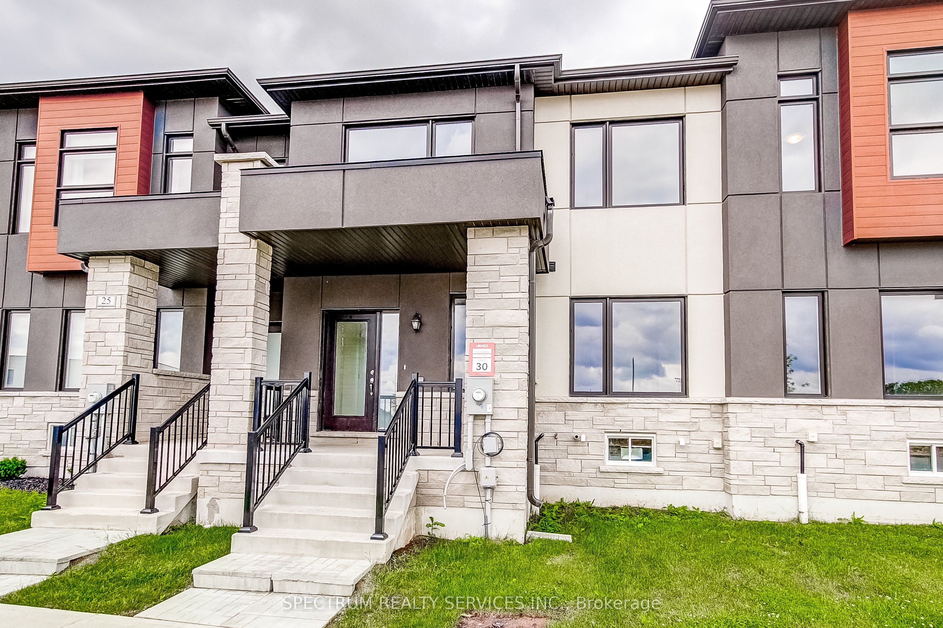 27 Strickland Avenue, Brant, ON N3T 0X7 photo 4