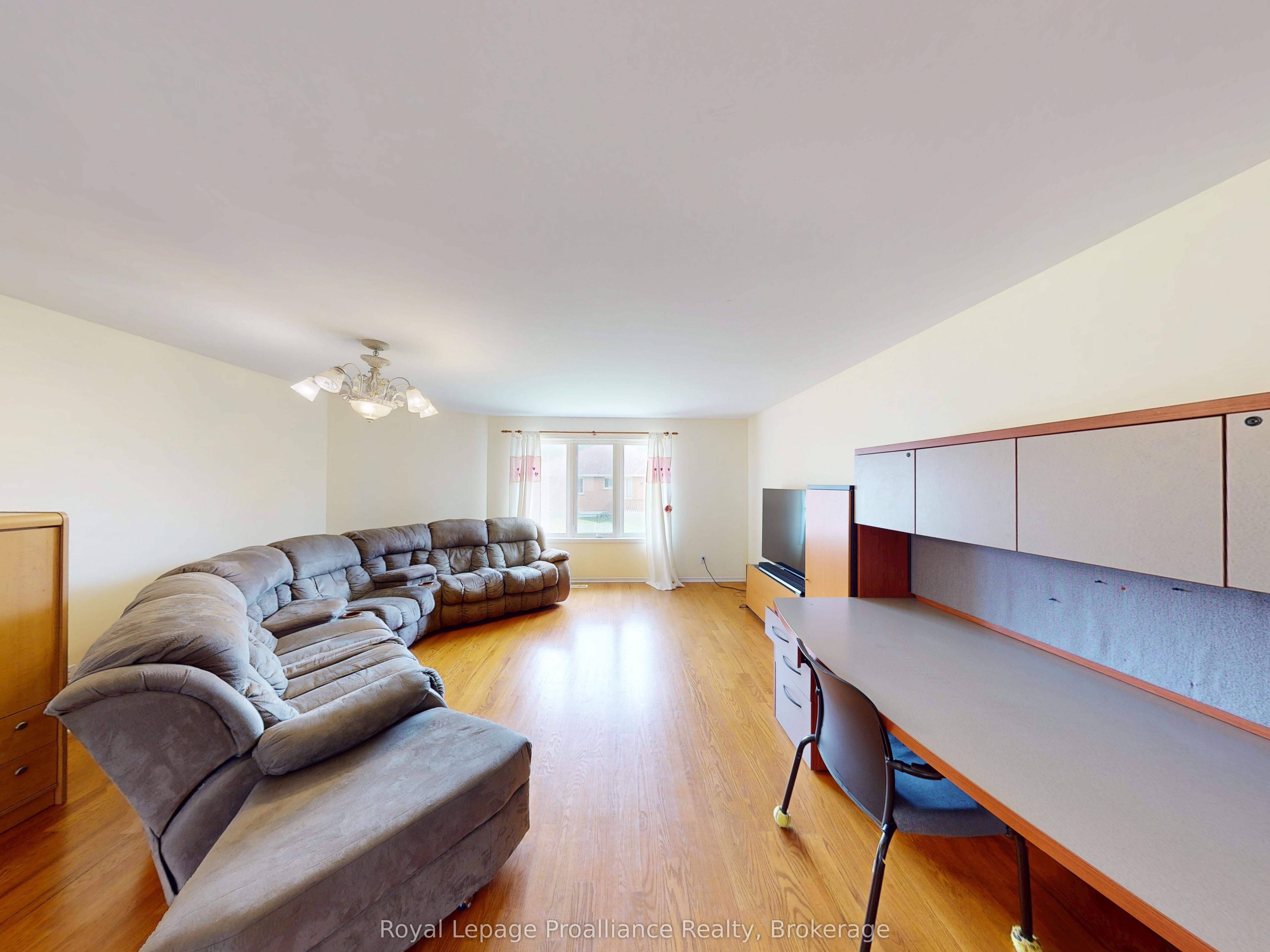 17 Sumac Terrace, Belleville, ON K8N 5X4 photo 3