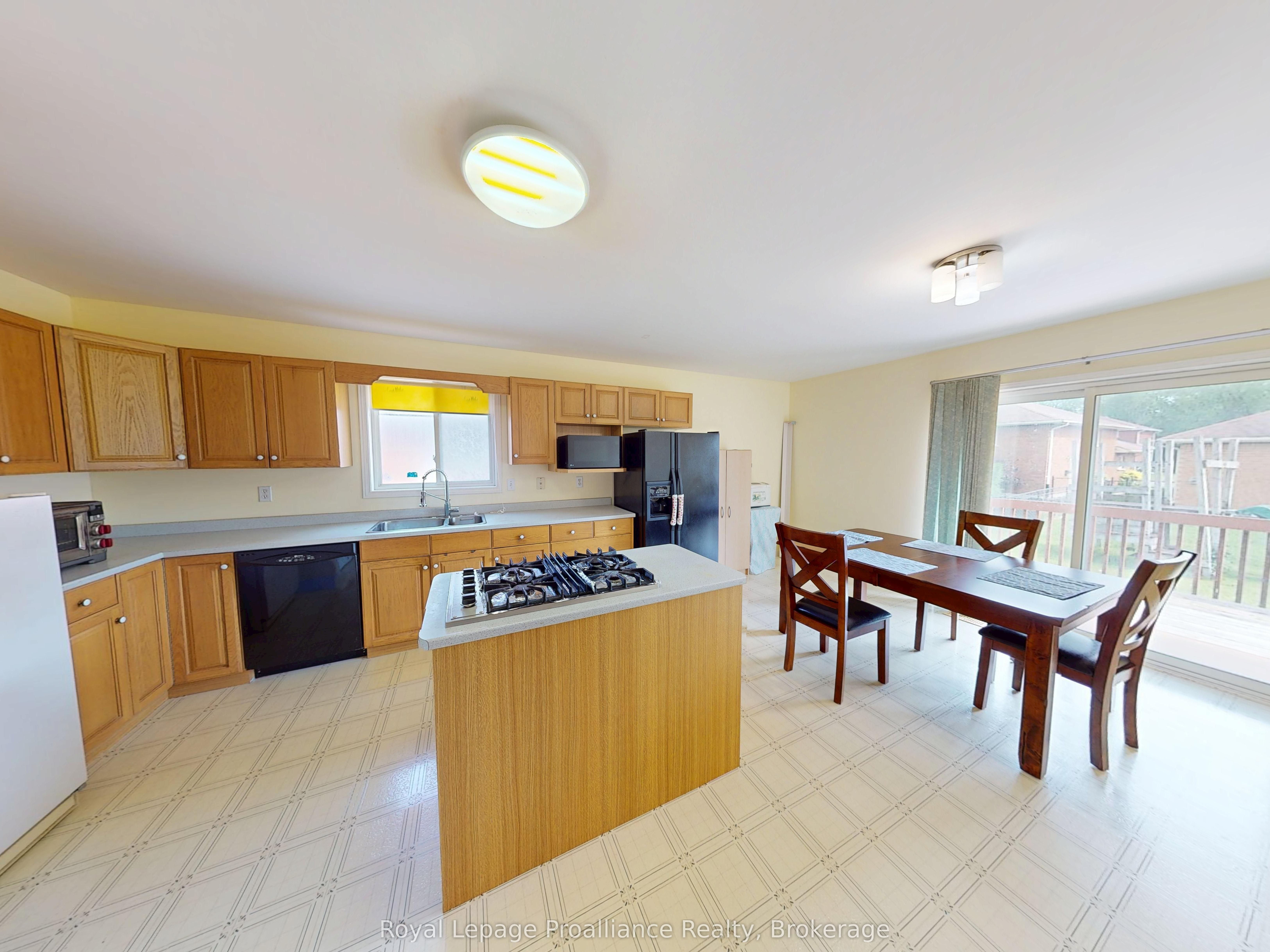 17 Sumac Terrace, Belleville, ON K8N 5X4 photo 5