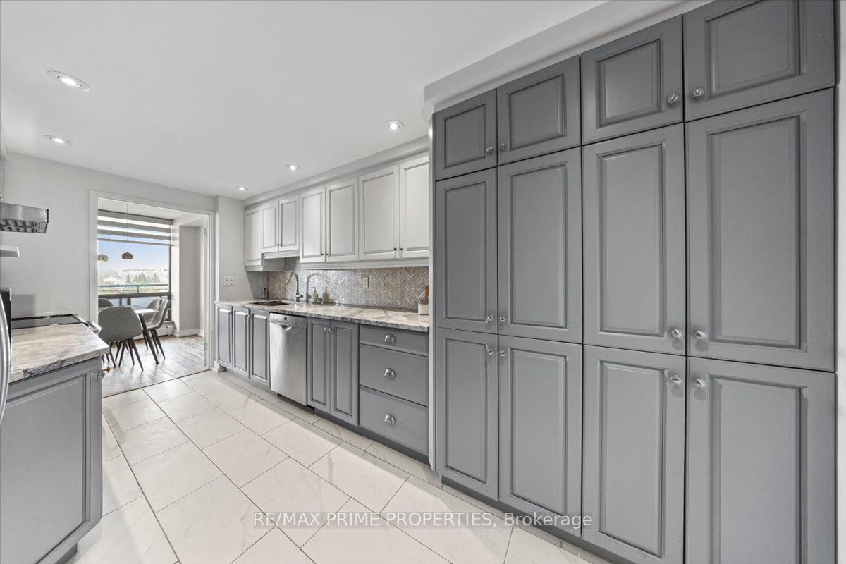 505 St Laurent Boulevard 804, Manor Park - Cardinal Glen and Area, ON K1K 3X4 photo 3