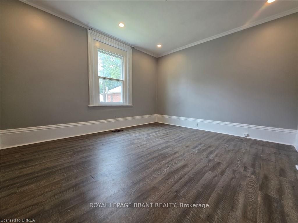 109 Sydenham Street, Brantford, ON N3R 3Y7 photo 5