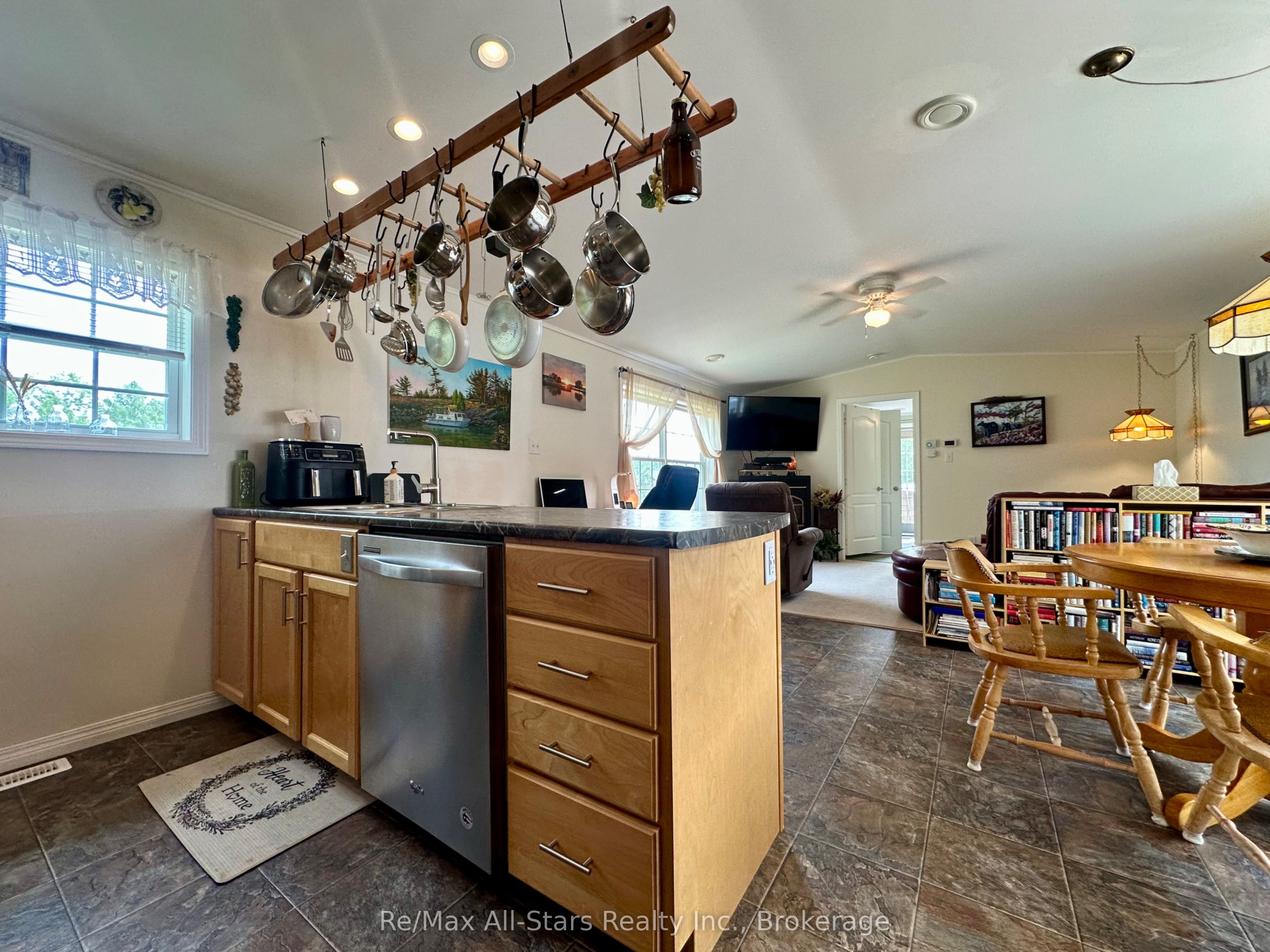 1007 Racoon Road 129, Gravenhurst, ON P1P 0C5 photo 5
