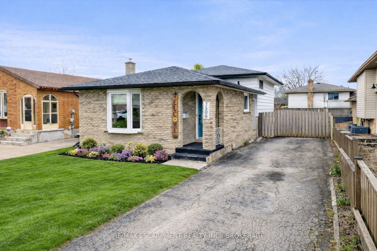 7506 Jubilee Drive, Niagara Falls, ON L2G 7J5 photo 2