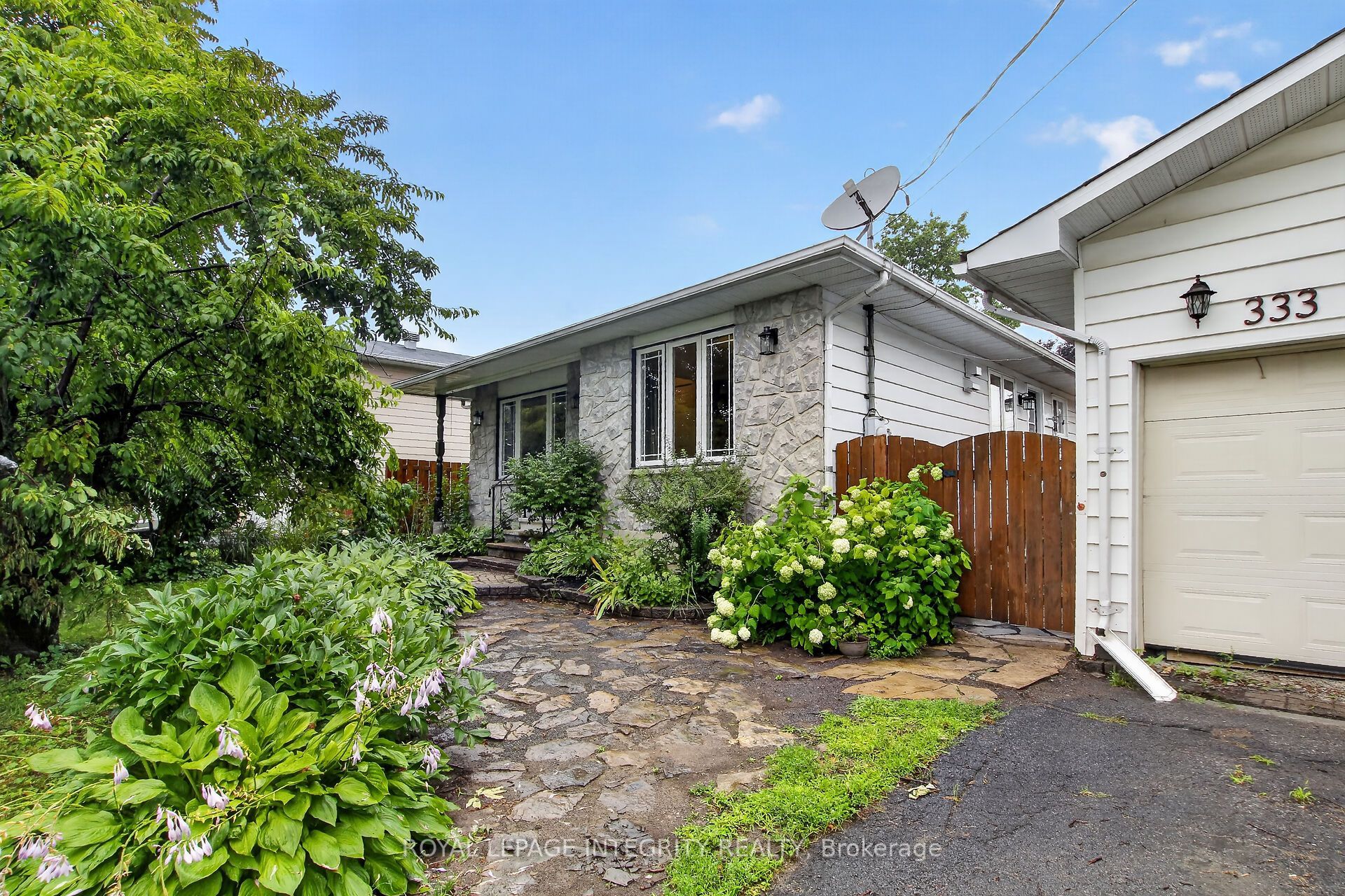 333 Charron Street, Clarence-Rockland, ON K4K 1B2 photo 2