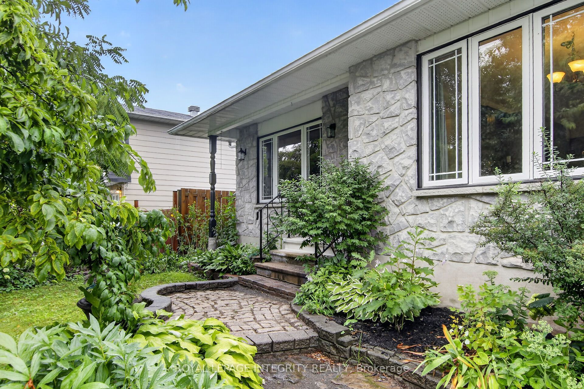 333 Charron Street, Clarence-Rockland, ON K4K 1B2 photo 3