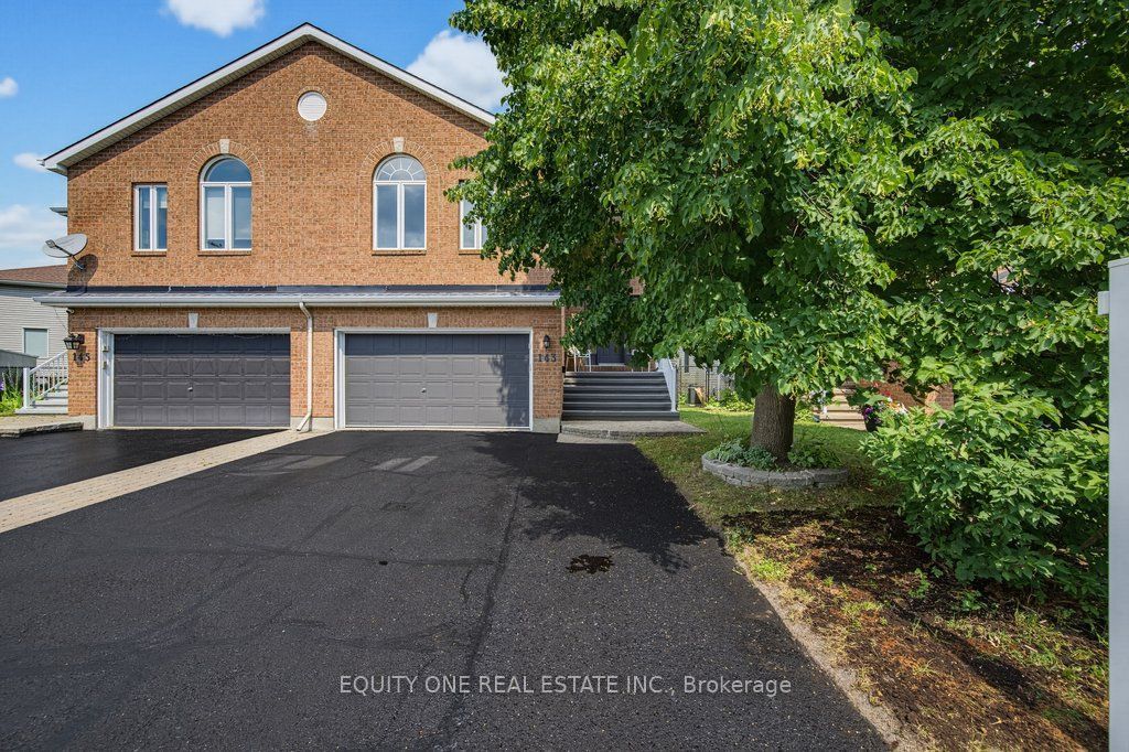 143 Castle Glen Crescent, Kanata, ON K2L 4G9