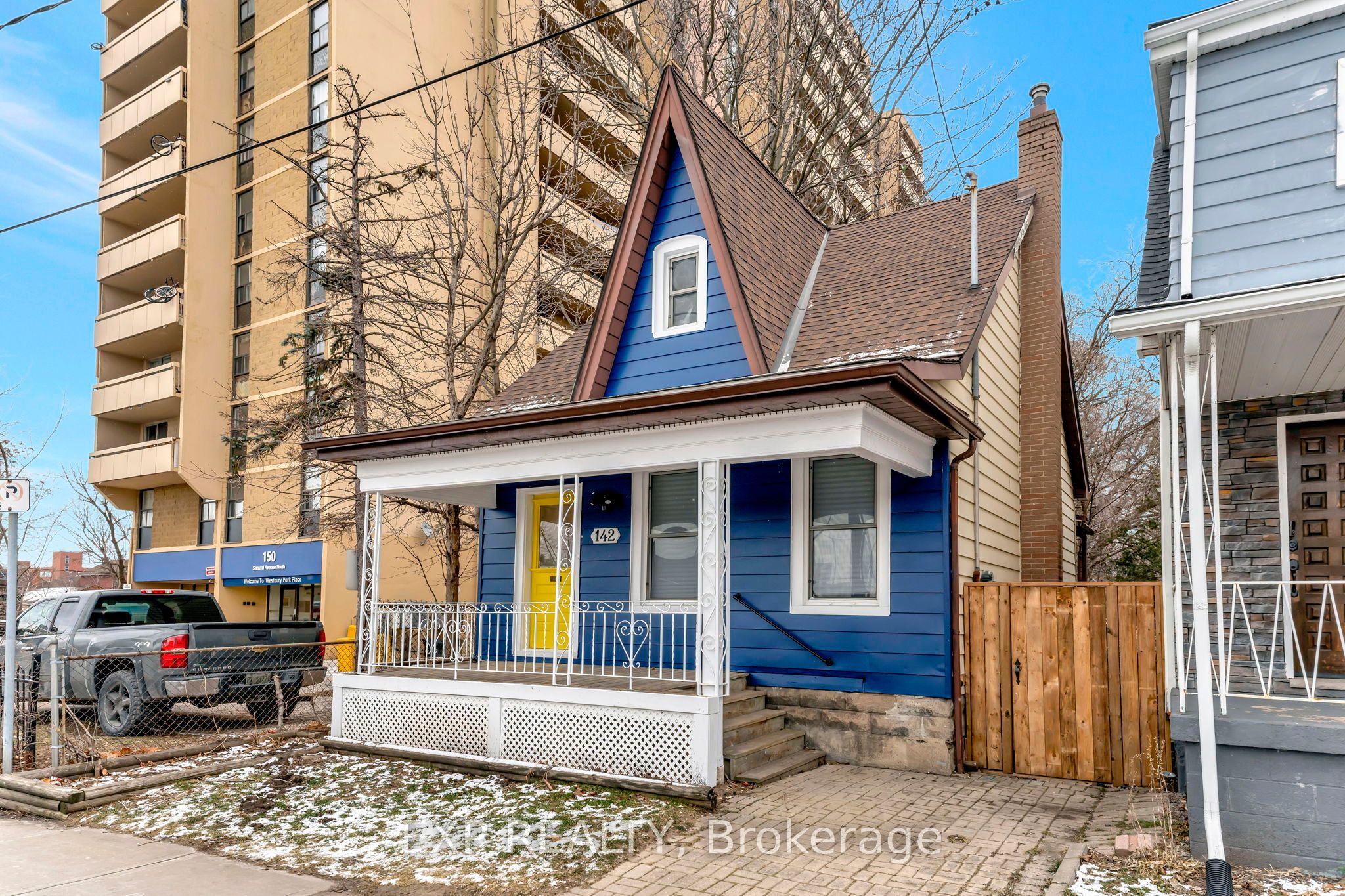 142 Sanford Avenue N, Hamilton, ON L8L 5Z5 photo 3