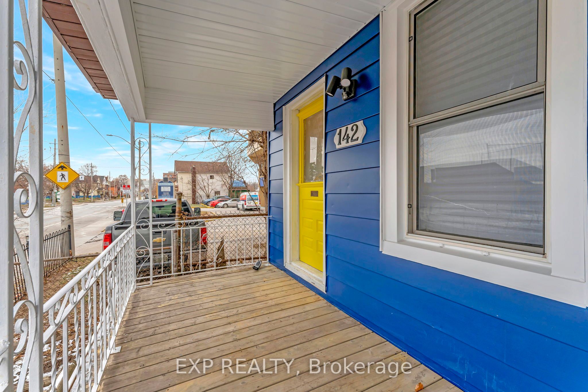 142 Sanford Avenue N, Hamilton, ON L8L 5Z5 photo 4