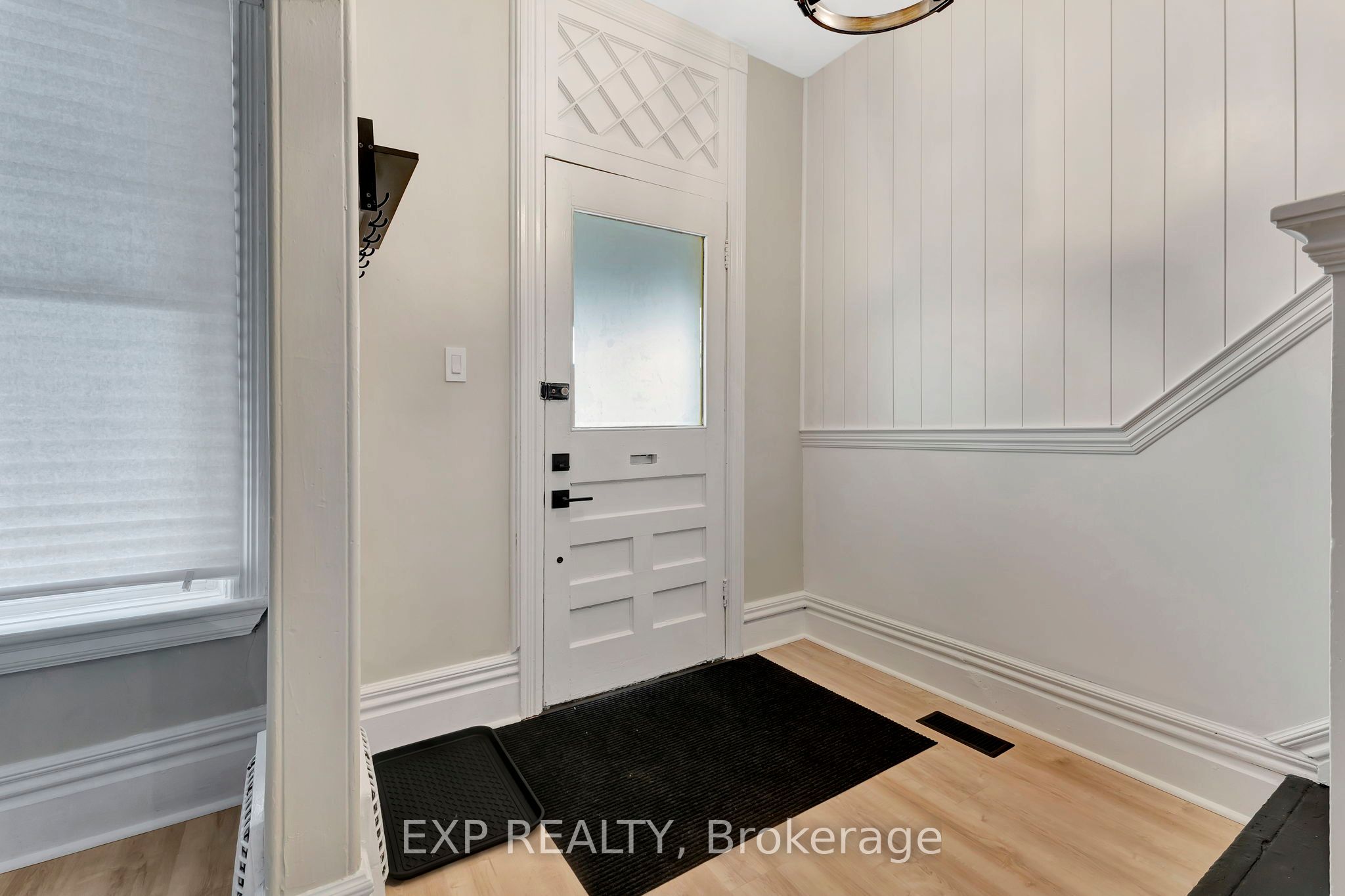 142 Sanford Avenue N, Hamilton, ON L8L 5Z5 photo 5