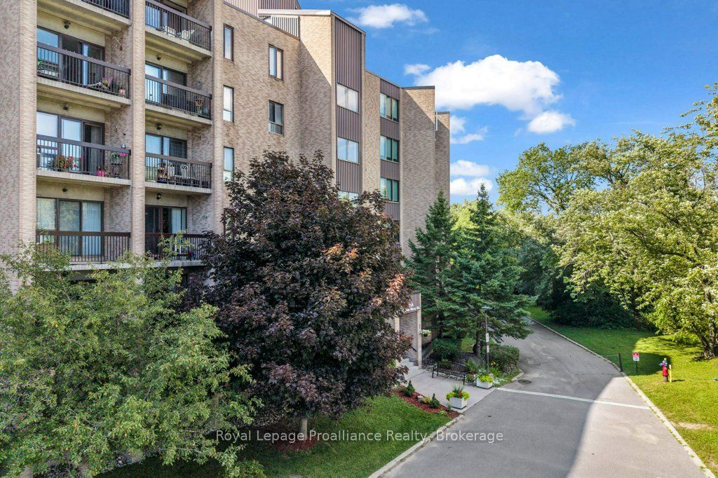 358 Queen Mary Road 509, Kingston, ON K7M 7E8 photo 4