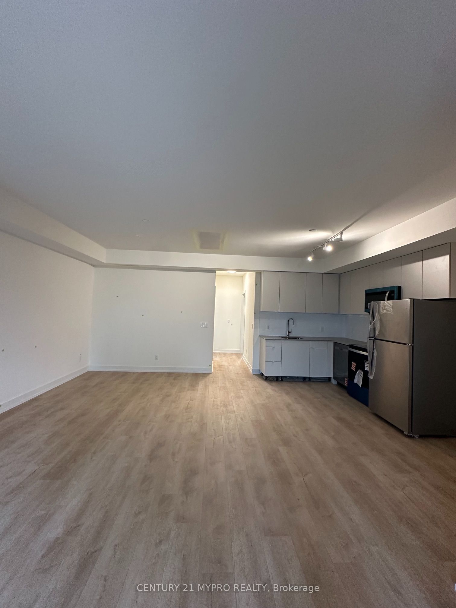 16 Melbourne Avenue 109B, St. Catharines, ON L2P 3J8 photo 3