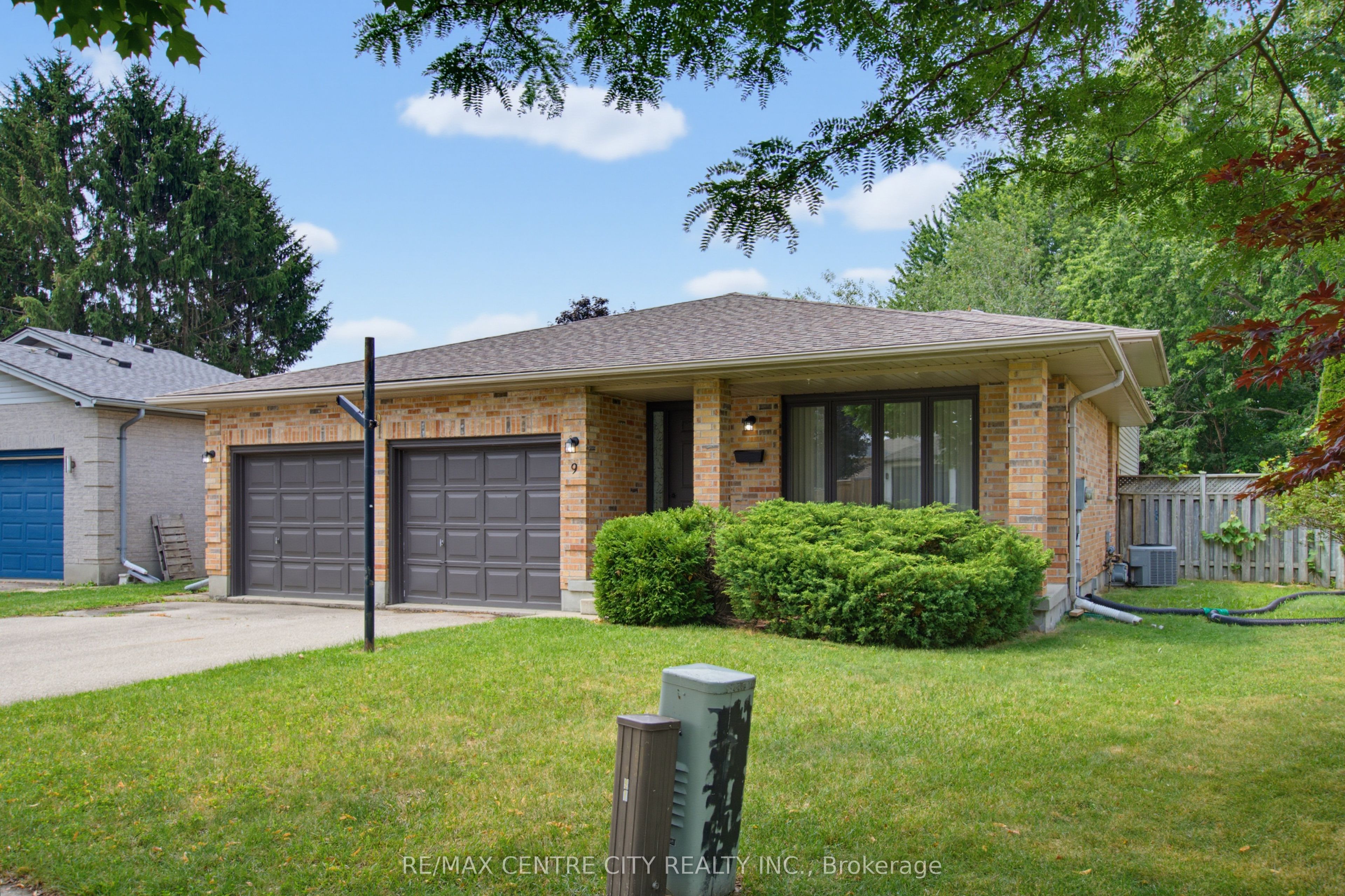 9 Yarmouth Drive, London East, ON N5V 4T9