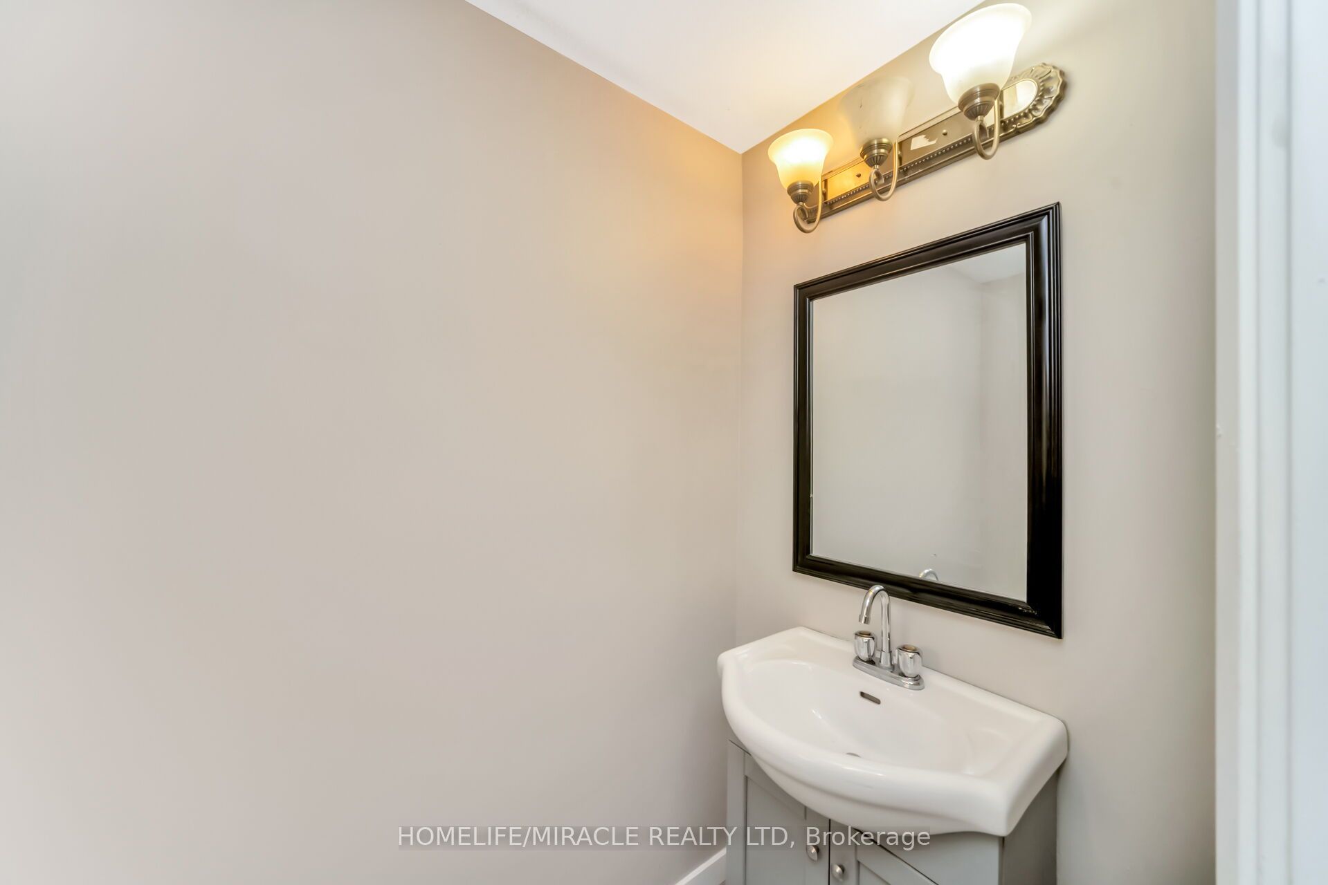 53 Burns Drive, Guelph, ON N1H 6V8 photo 4