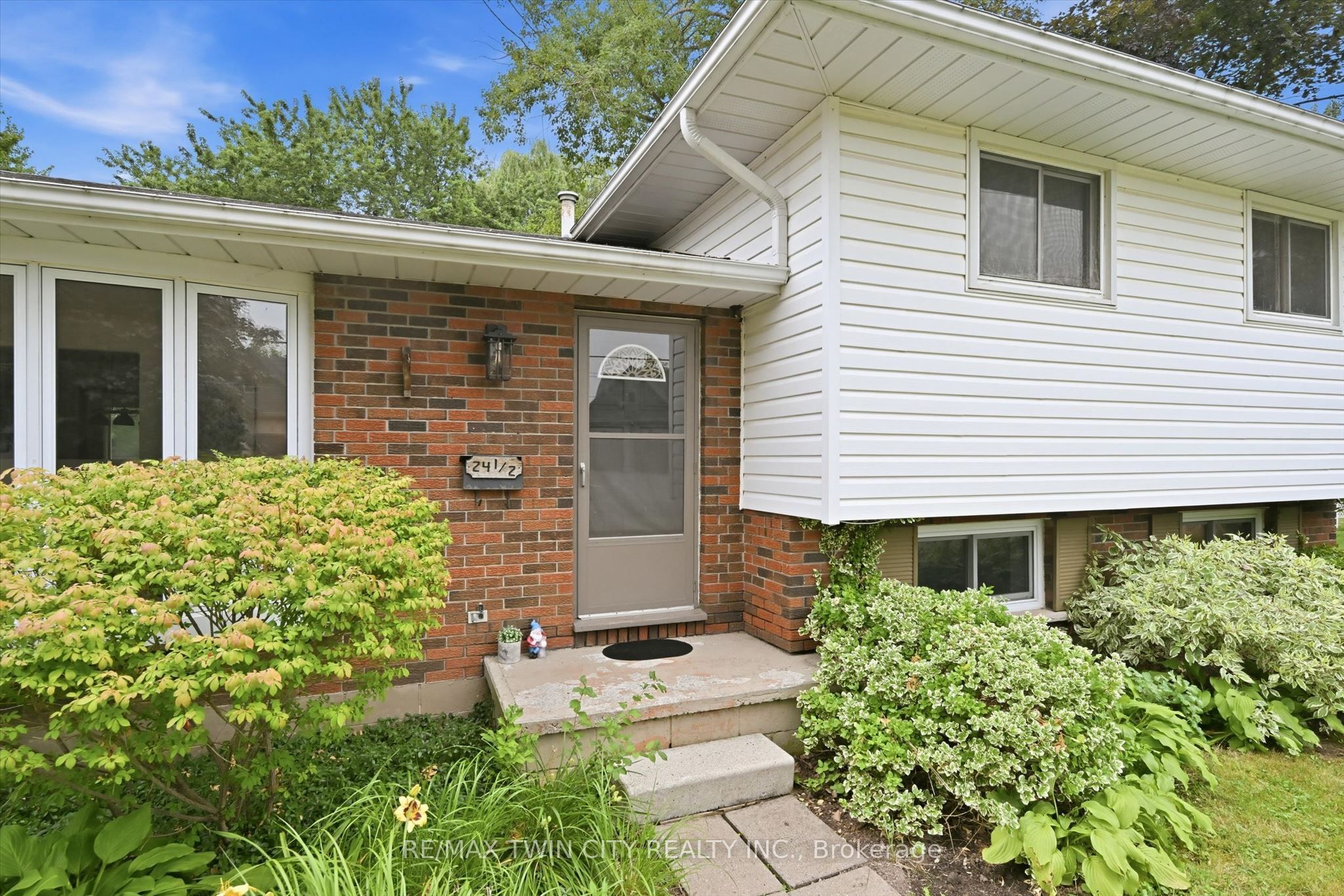 24 1/2 Parkview Road, Haldimand, ON N0A 1H0 photo 2