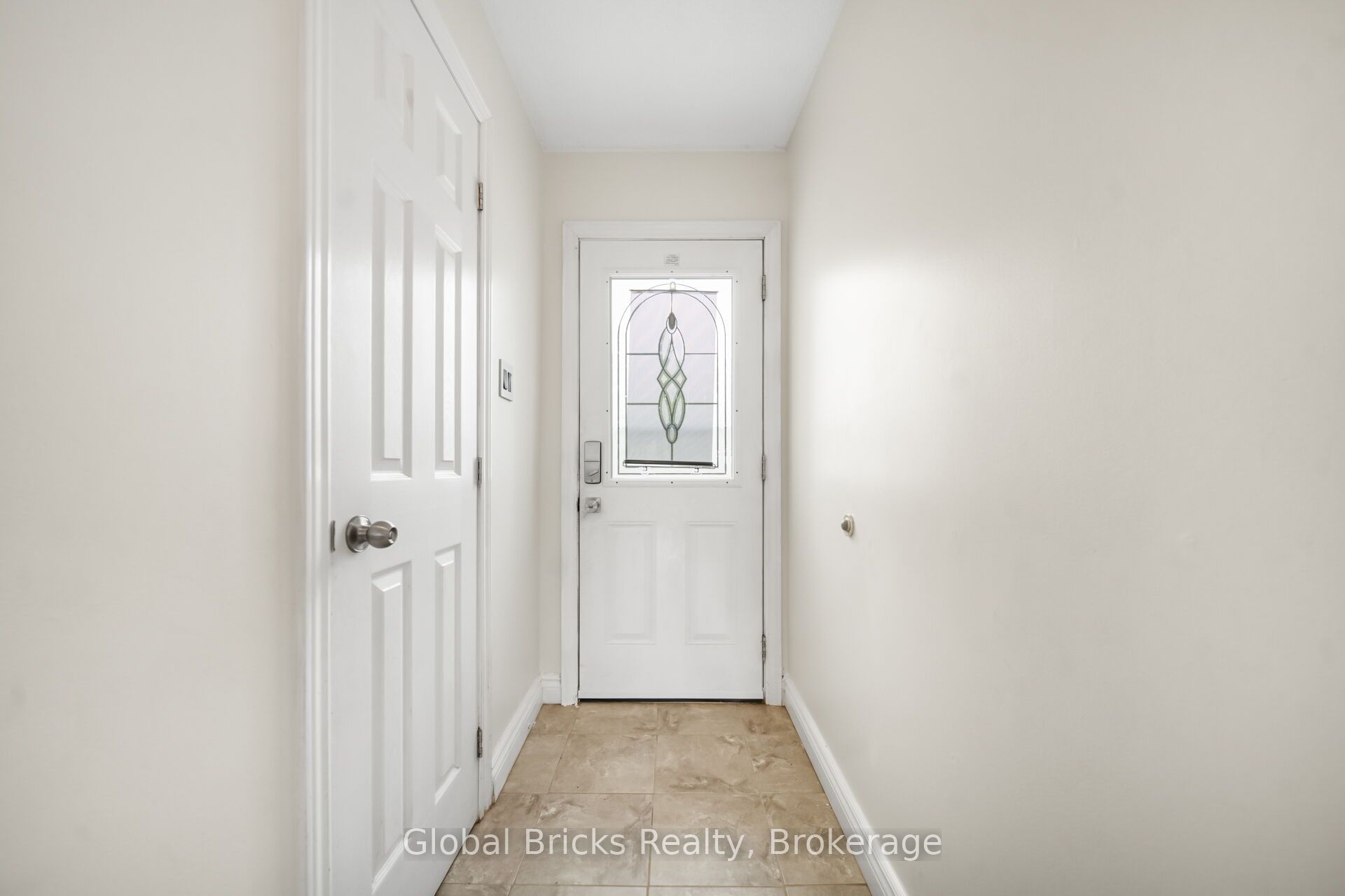 15 Green Valley Drive 27, Kitchener, ON N2P 1K7 photo 4