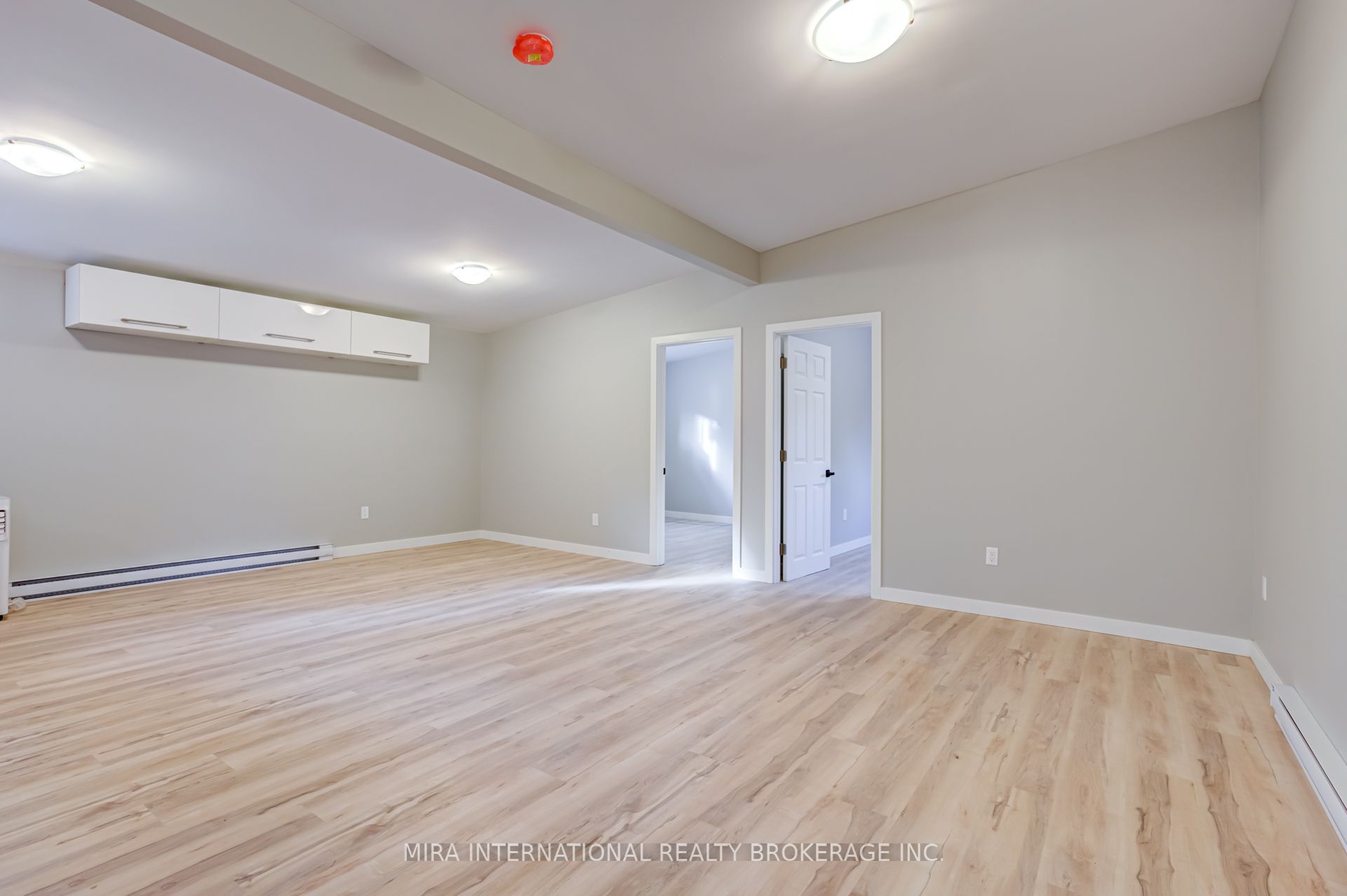 105 Oak Avenue C, Hamilton, ON L8L 5M7 photo 3