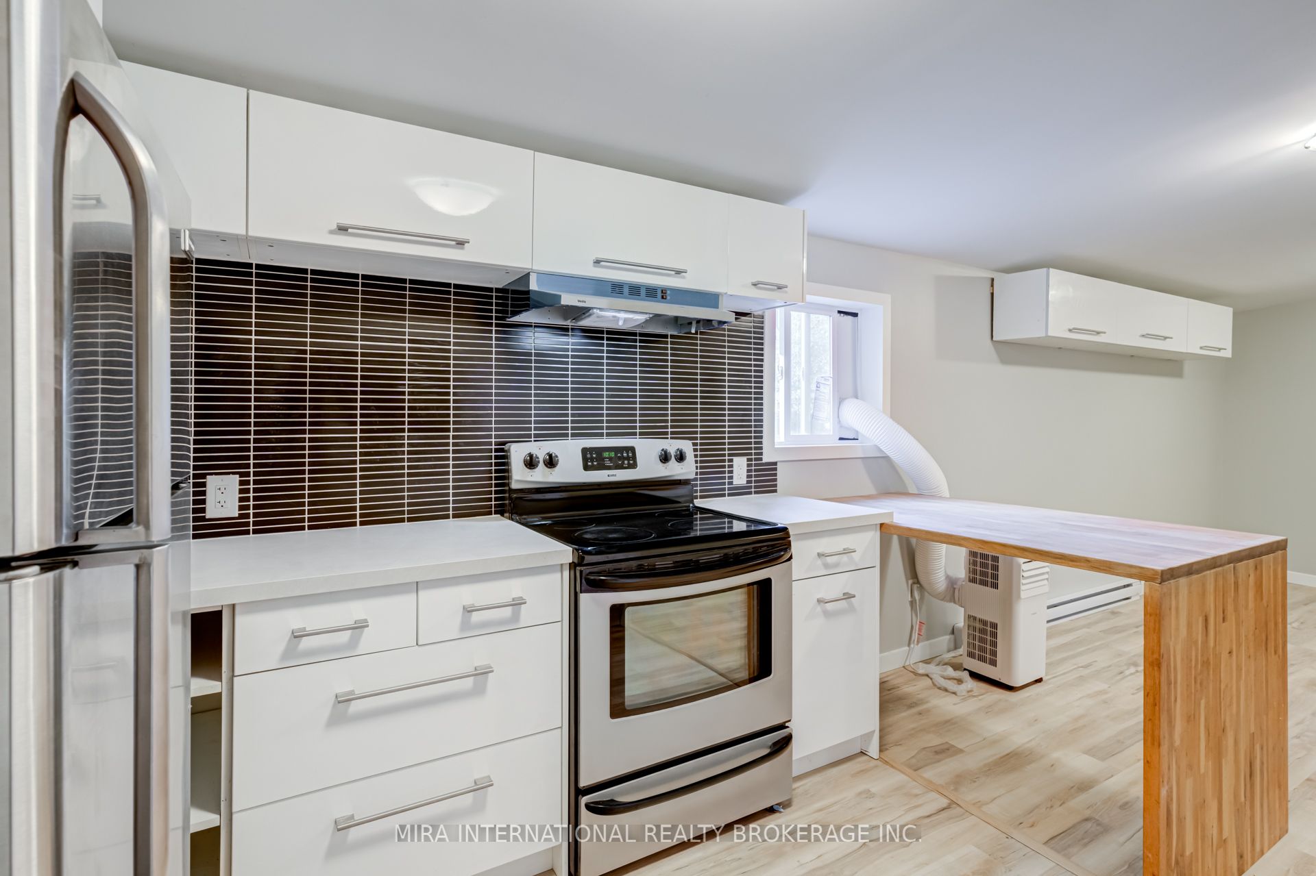 105 Oak Avenue C, Hamilton, ON L8L 5M7 photo 5