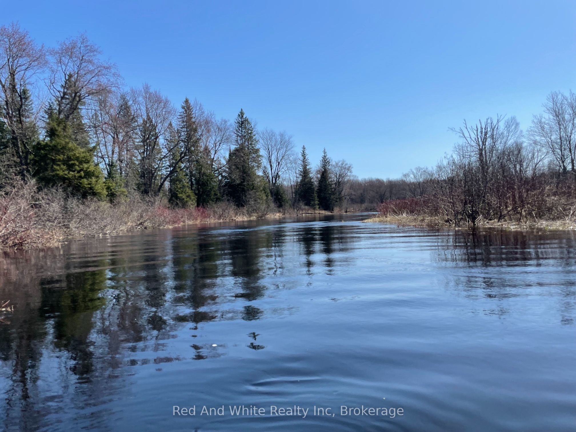 136B Maple Island Road, Whitestone, ON P0A 1G0 photo 2