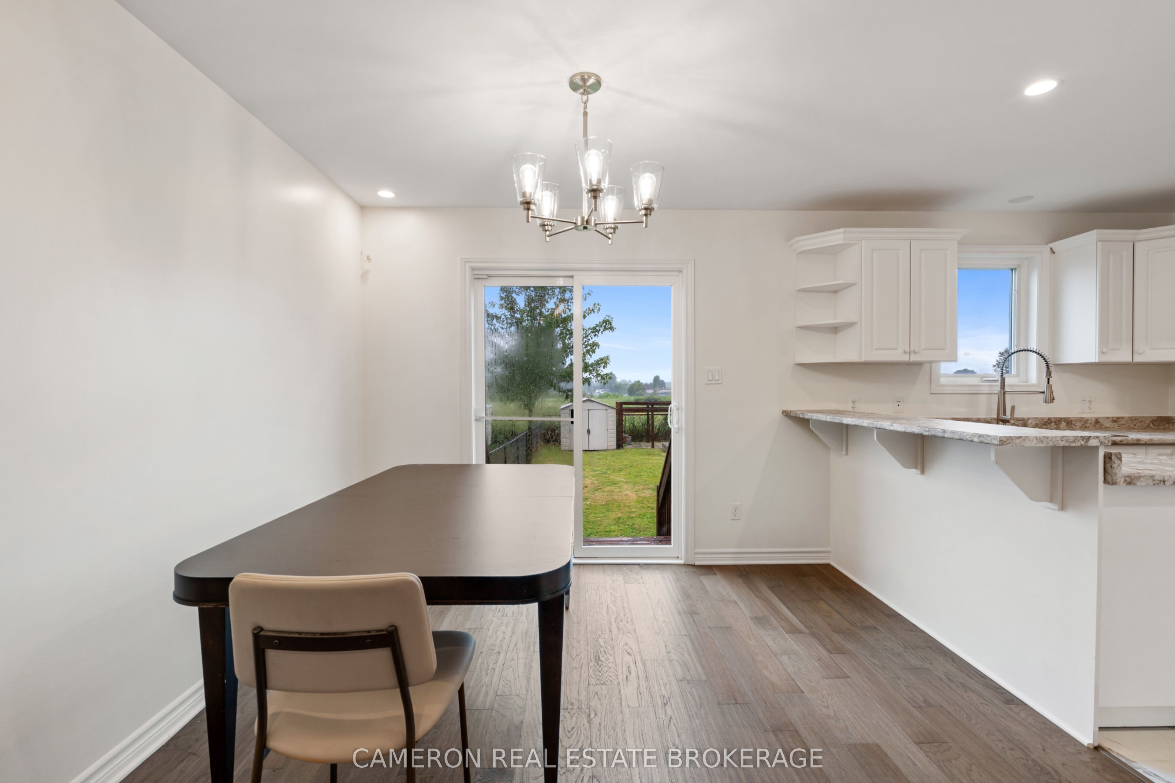 72 Sunset Boulevard, Cornwall, ON K6H 7M3 photo 3