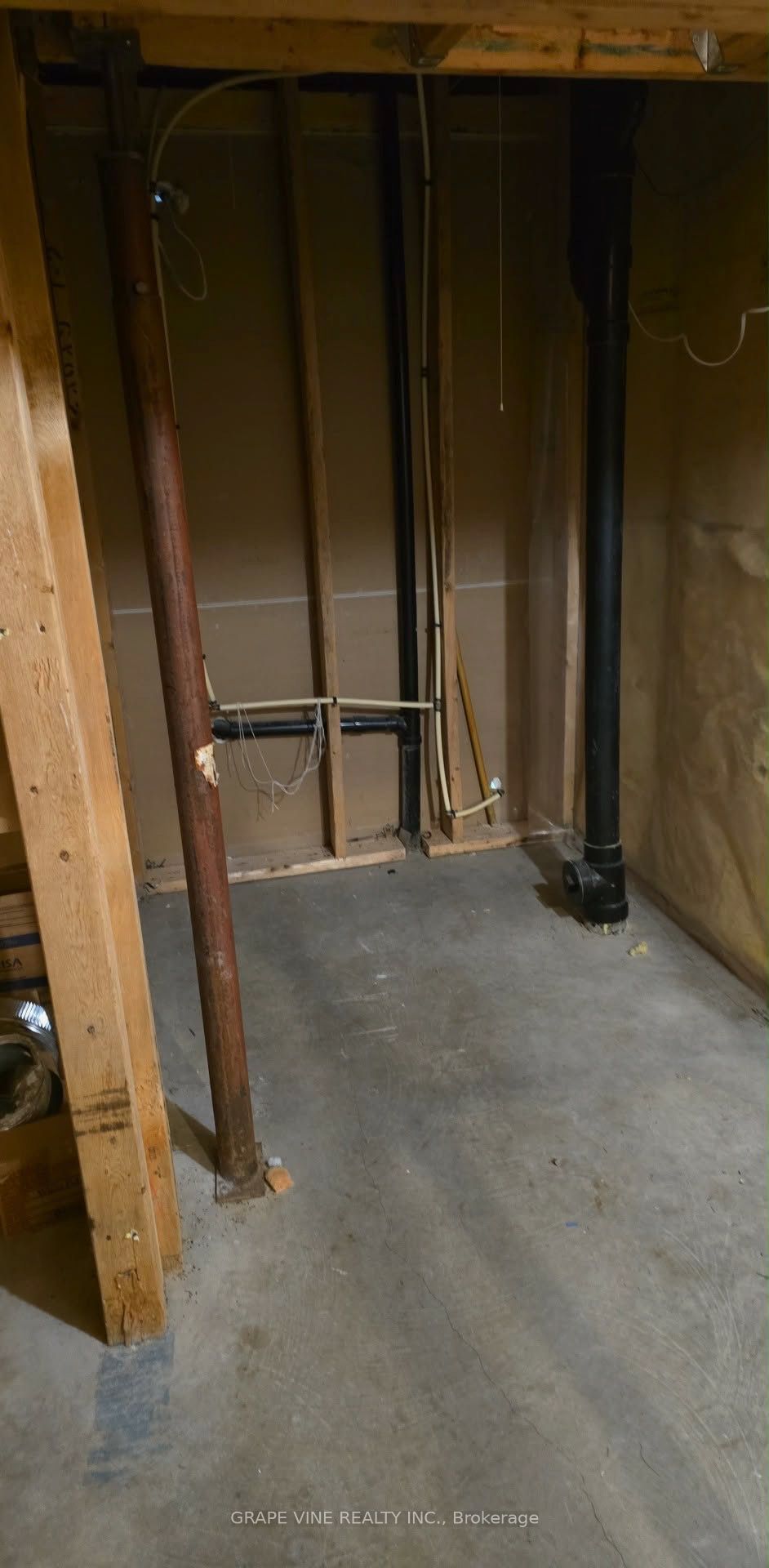 105 Rowallen Place, Hunt Club - South Keys and Area, ON K1T 4E3 photo 3