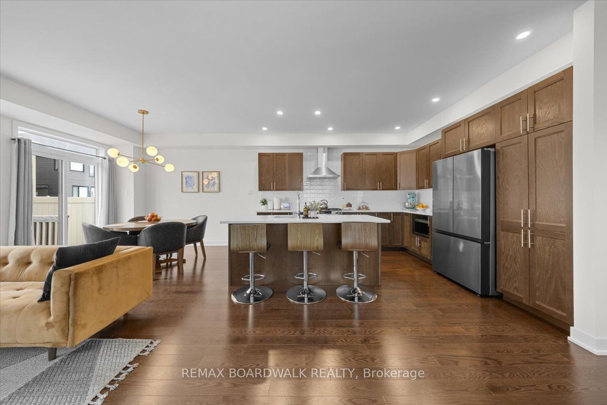 1027 Hydrangea Avenue, Blossom Park - Airport and Area, ON K4M 0L4 photo 5