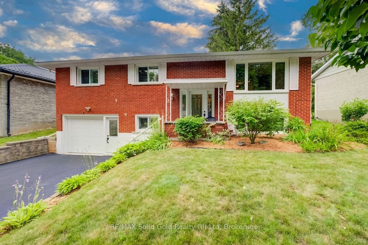 21 Kelly Drive, Kitchener, ON N2M 1V7