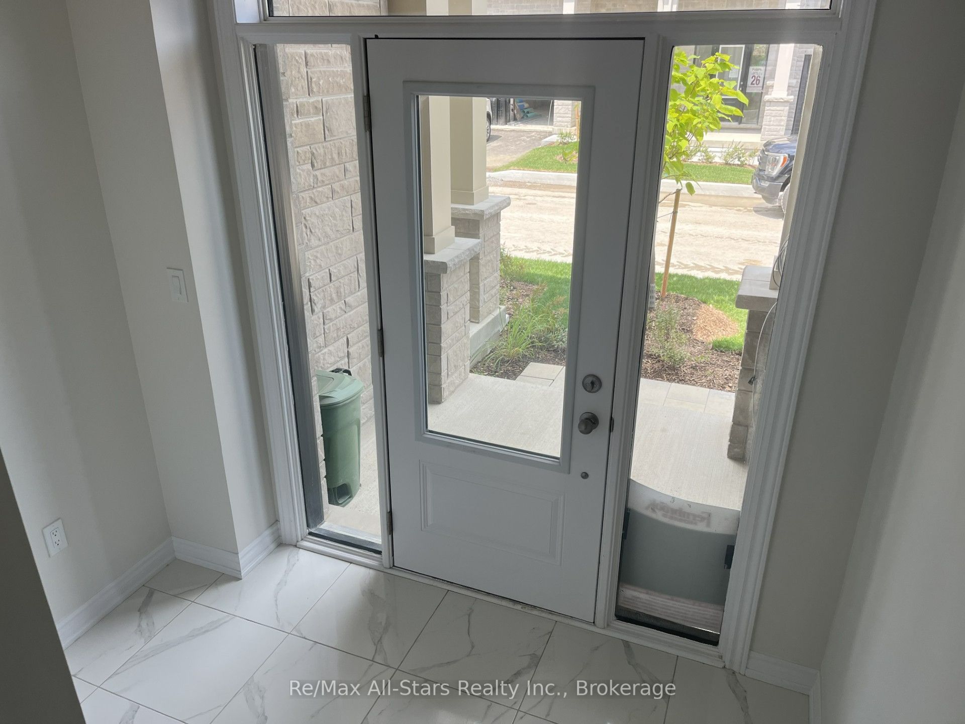 30 Ingle Way, Kawartha Lakes, ON K9V 5V7 photo 3