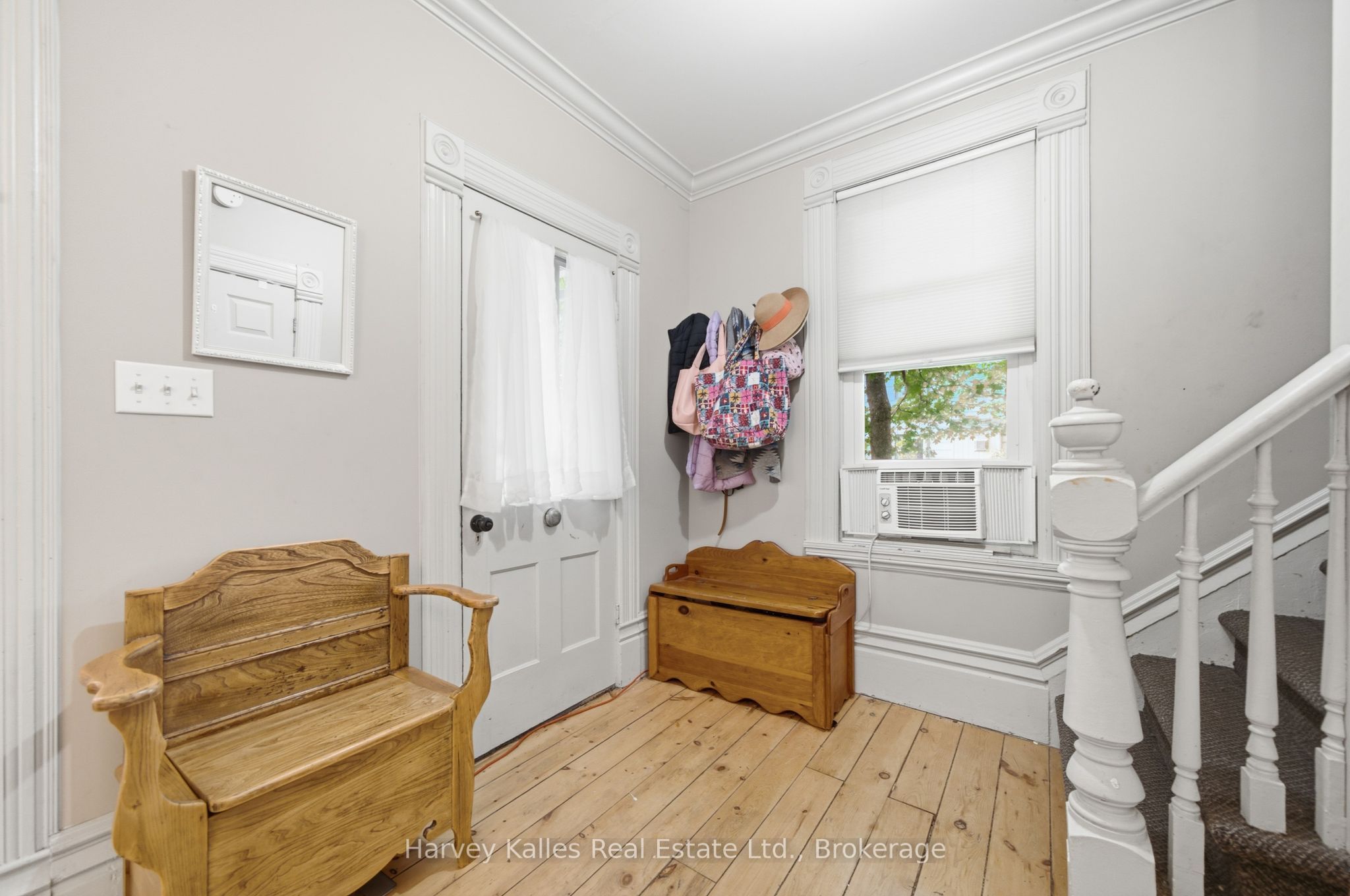 27 Ontario Street, Prince Edward County, ON K0K 2T0 photo 5