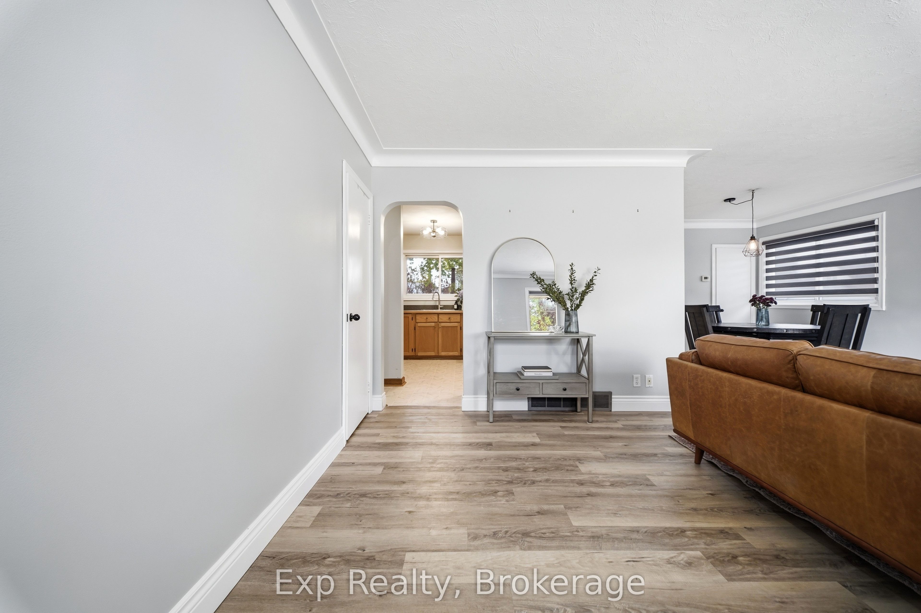 6 Coleman Drive, Quinte West, ON K8V 3A5 photo 3