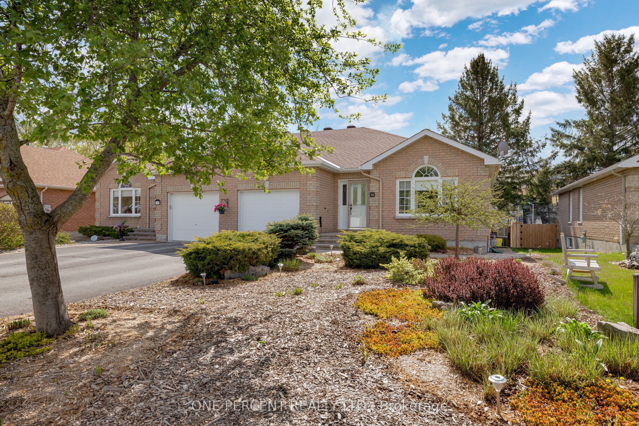 18 Dr Gordon Crescent, North Grenville, ON K0G 1J0 photo 2