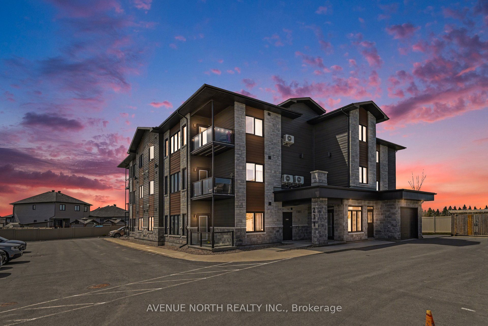 271 Belfort Street 102, Russell, ON K0A 1W0