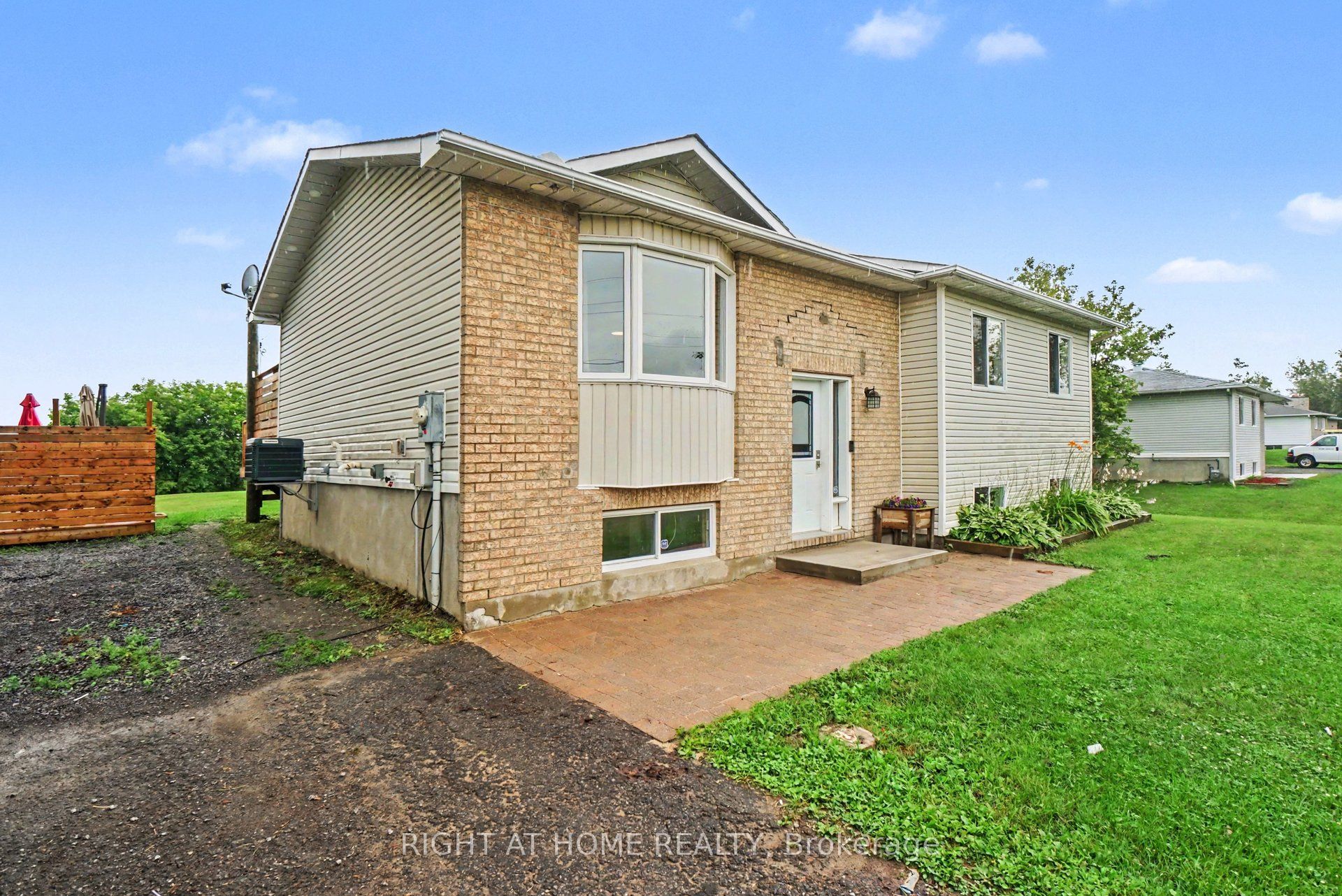 3320 Gendron Road, Clarence-Rockland, ON K0A 2A0 photo 3