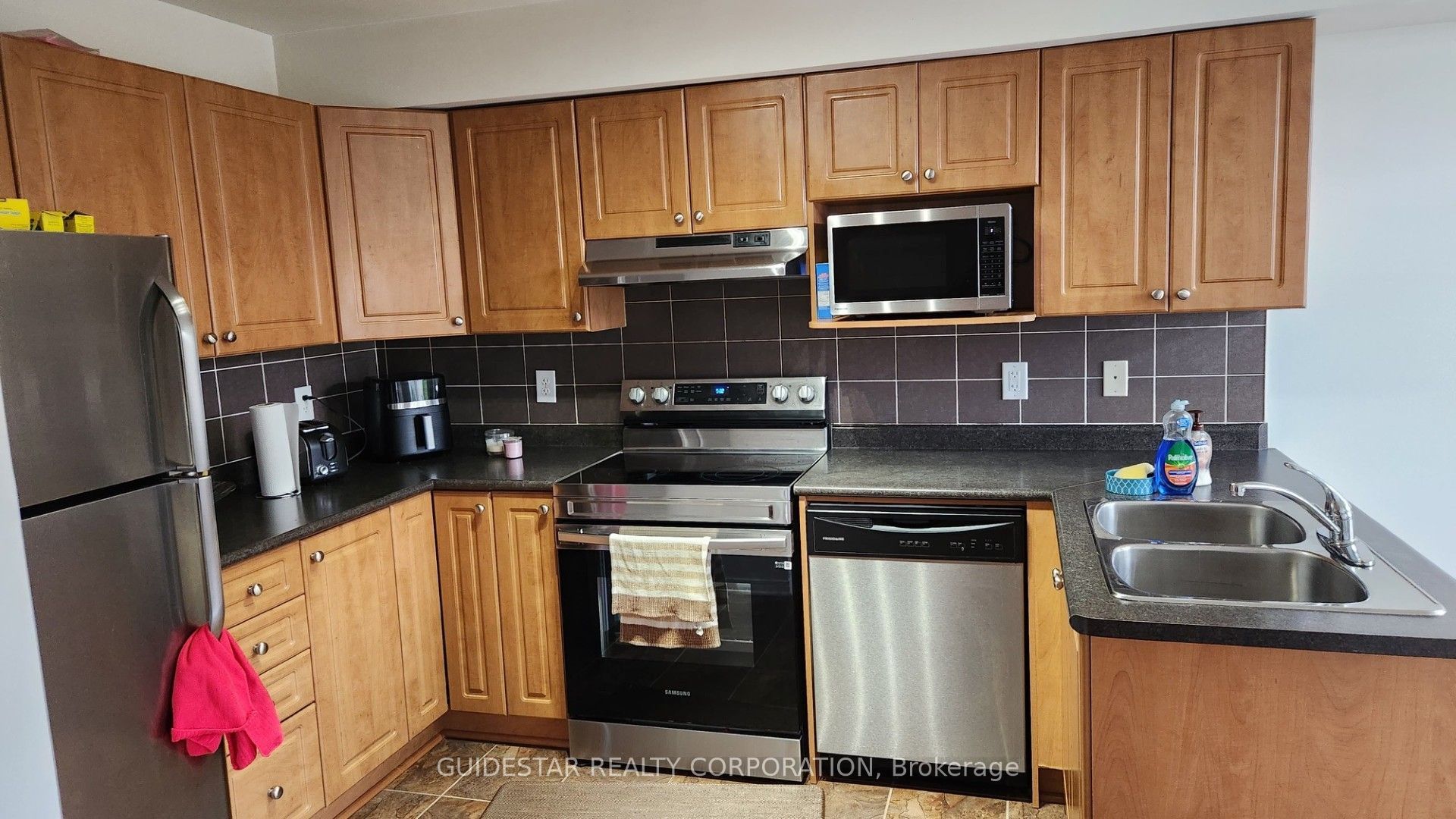 438 Haresfield Court, Blossom Park - Airport and Area, ON K4M 0B6 photo 5