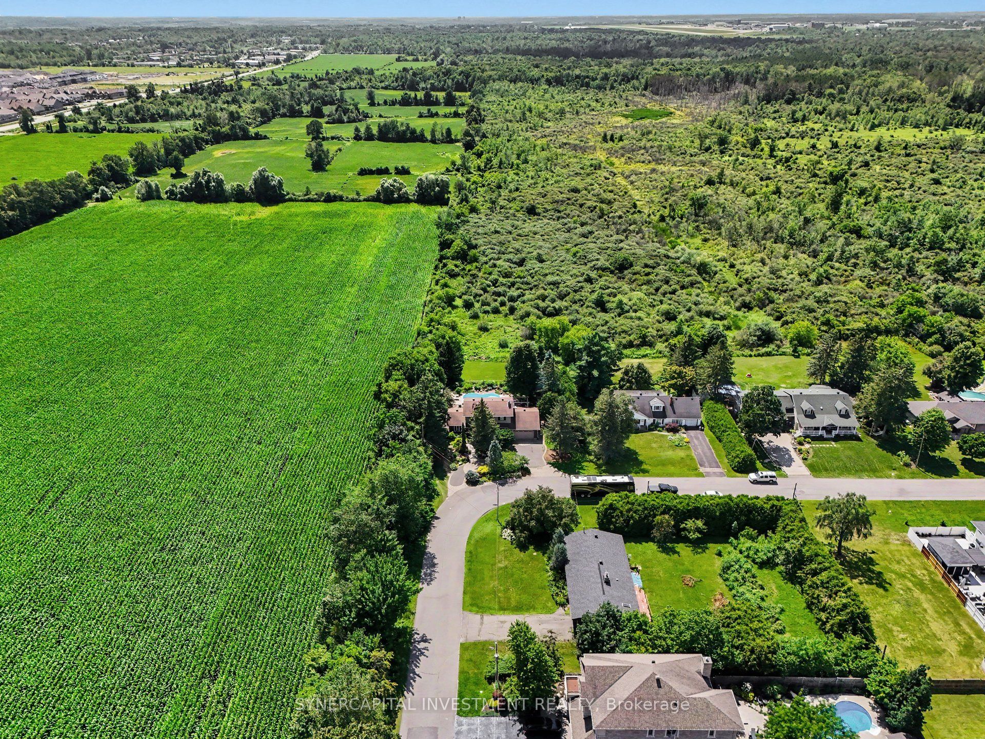 4 Doris Avenue, Blossom Park - Airport and Area, ON K1T 3W8 photo 3