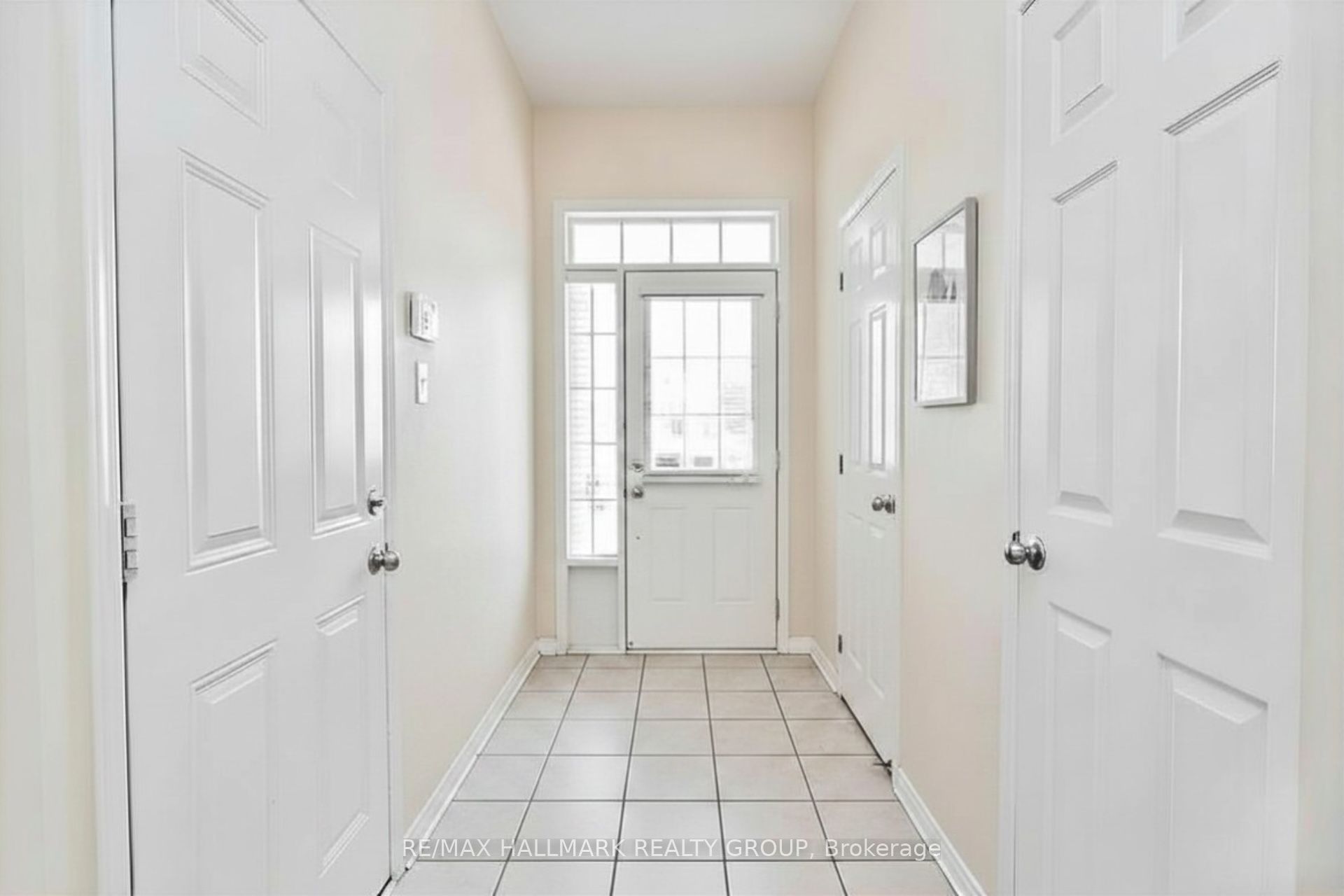 565 Pepperville Crescent, Kanata, ON K2M 0E6 photo 3