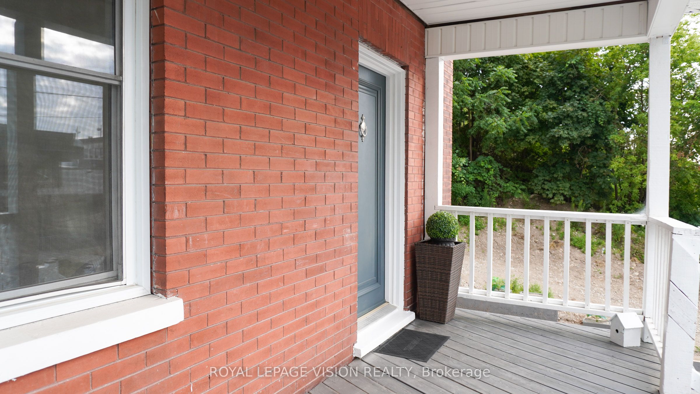 15 Shade Street, Cambridge, ON N1R 4J6 photo 4