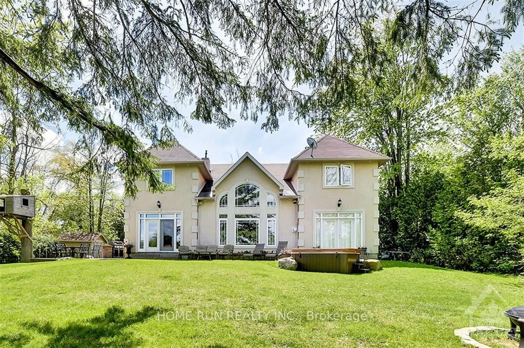 3 Winding Way, Barrhaven, ON K2C 3H1 photo 3
