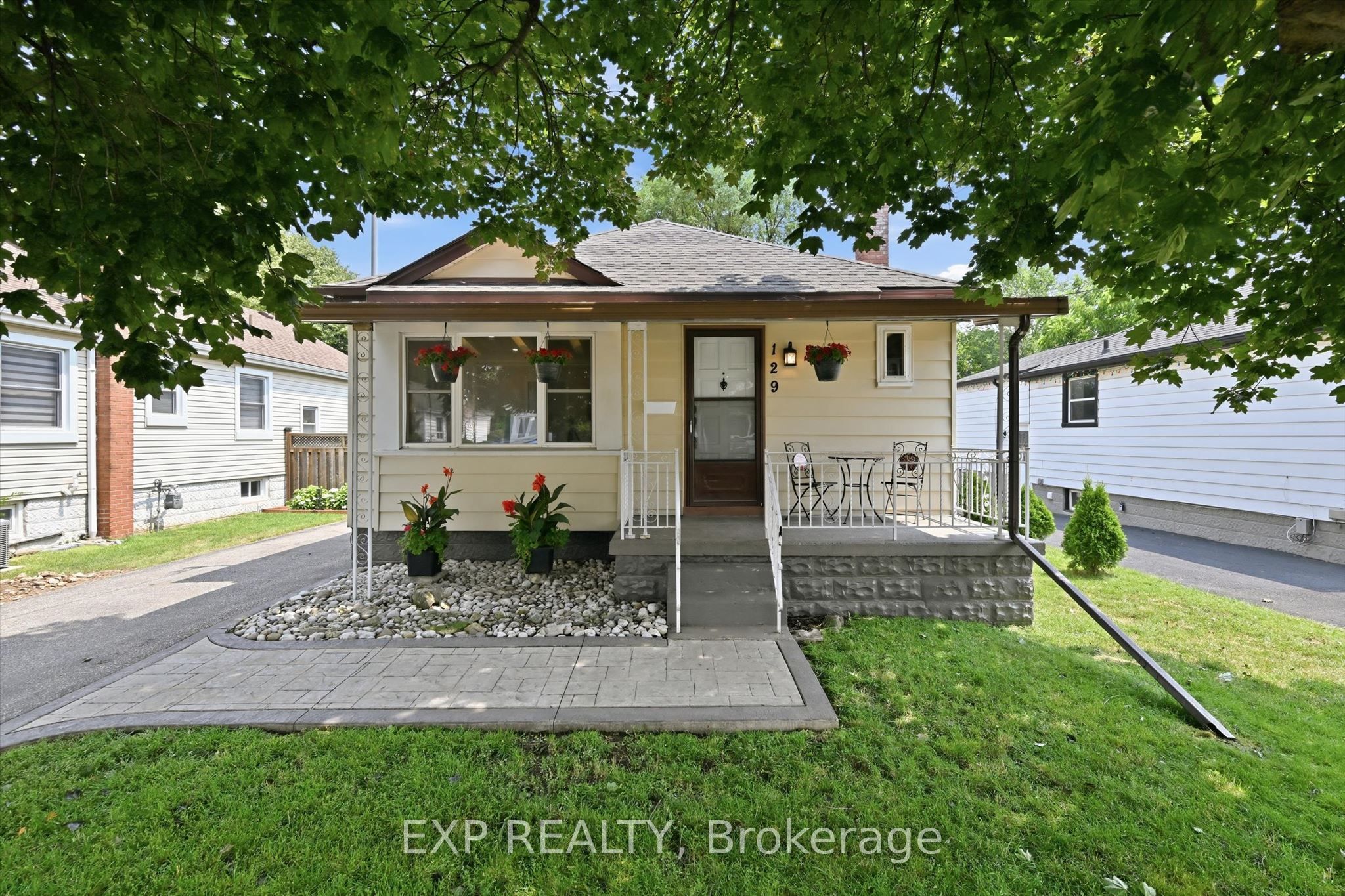129 East 25th Street, Hamilton, ON L8V 3A3